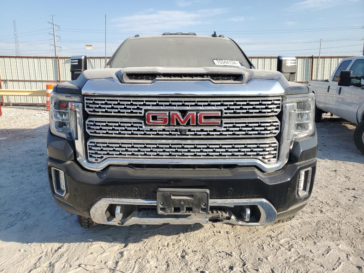 2020 GMC Sierra VIN 1GT49REY5LF180670 Copart auction photo, vandalism / minor dent/scratches damage thumbnail 5