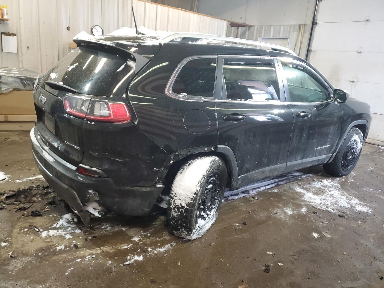 2019 Jeep Grand Cherokee VIN 1C4PJMDX6KD490823 Copart auction photo, rear end / undercarriage damage thumbnail 3
