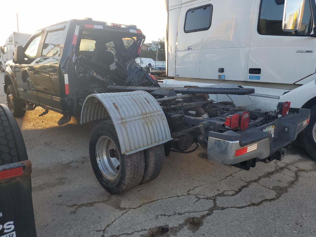 2021 Ford F350 VIN 1FT8W3DT2MEC03696 Copart auction photo, side damage thumbnail 2