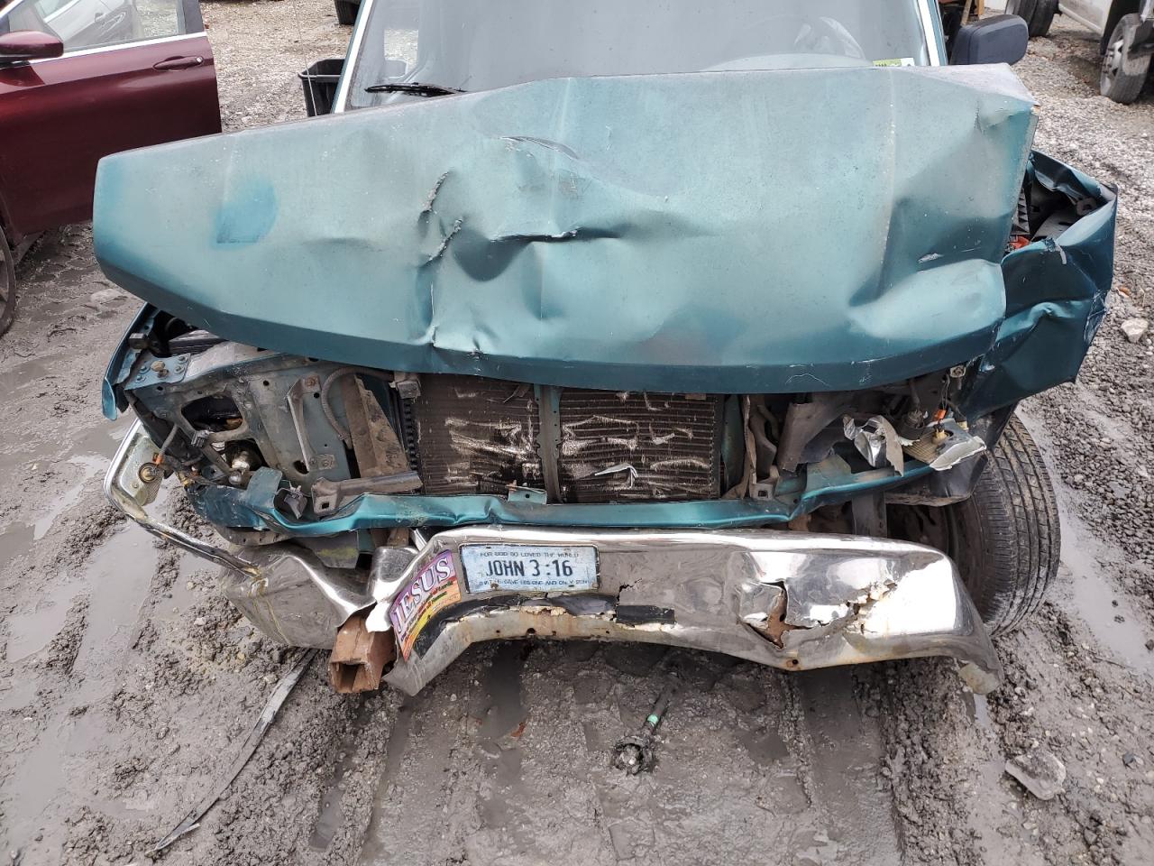 1996 Ford F-150 VIN 1FTEF15Y5TNA22561 Copart auction photo, all over damage thumbnail 11