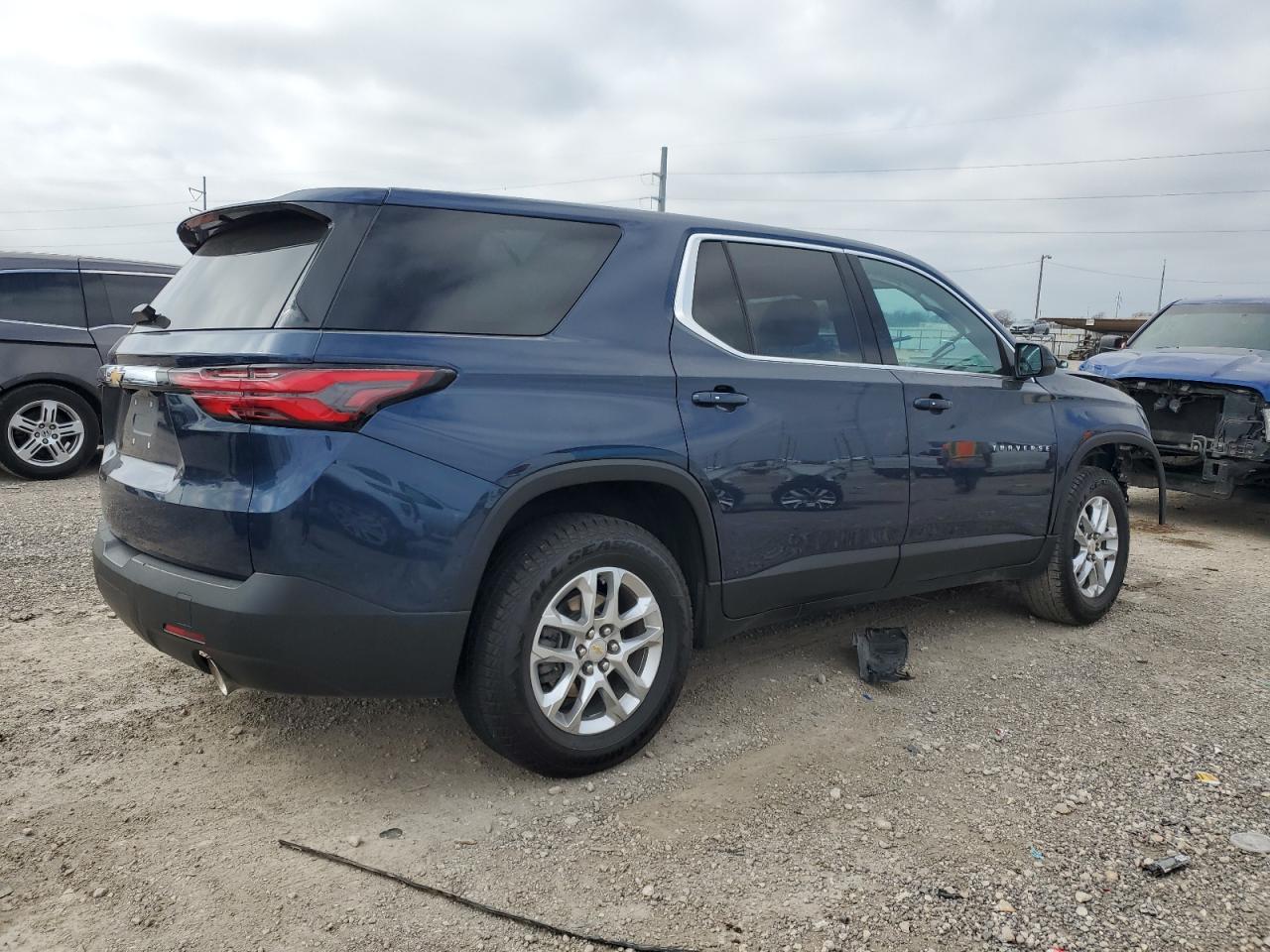 2022 Chevrolet Traverse VIN 1GNERFKW7NJ169151 Copart auction photo, front end damage thumbnail 3