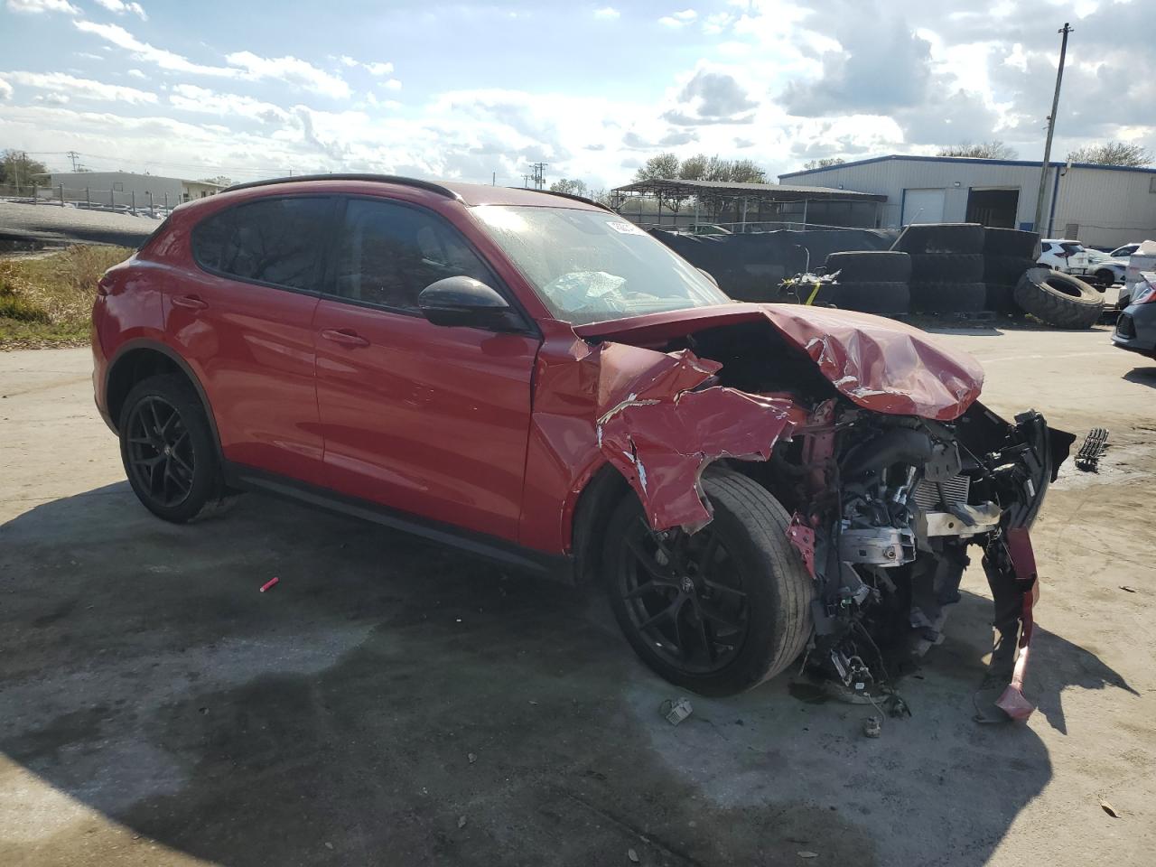2021 Alfa Romeo Stelvio VIN ZASPAJAN6M7D07950 Copart auction photo, front end / side damage thumbnail 4