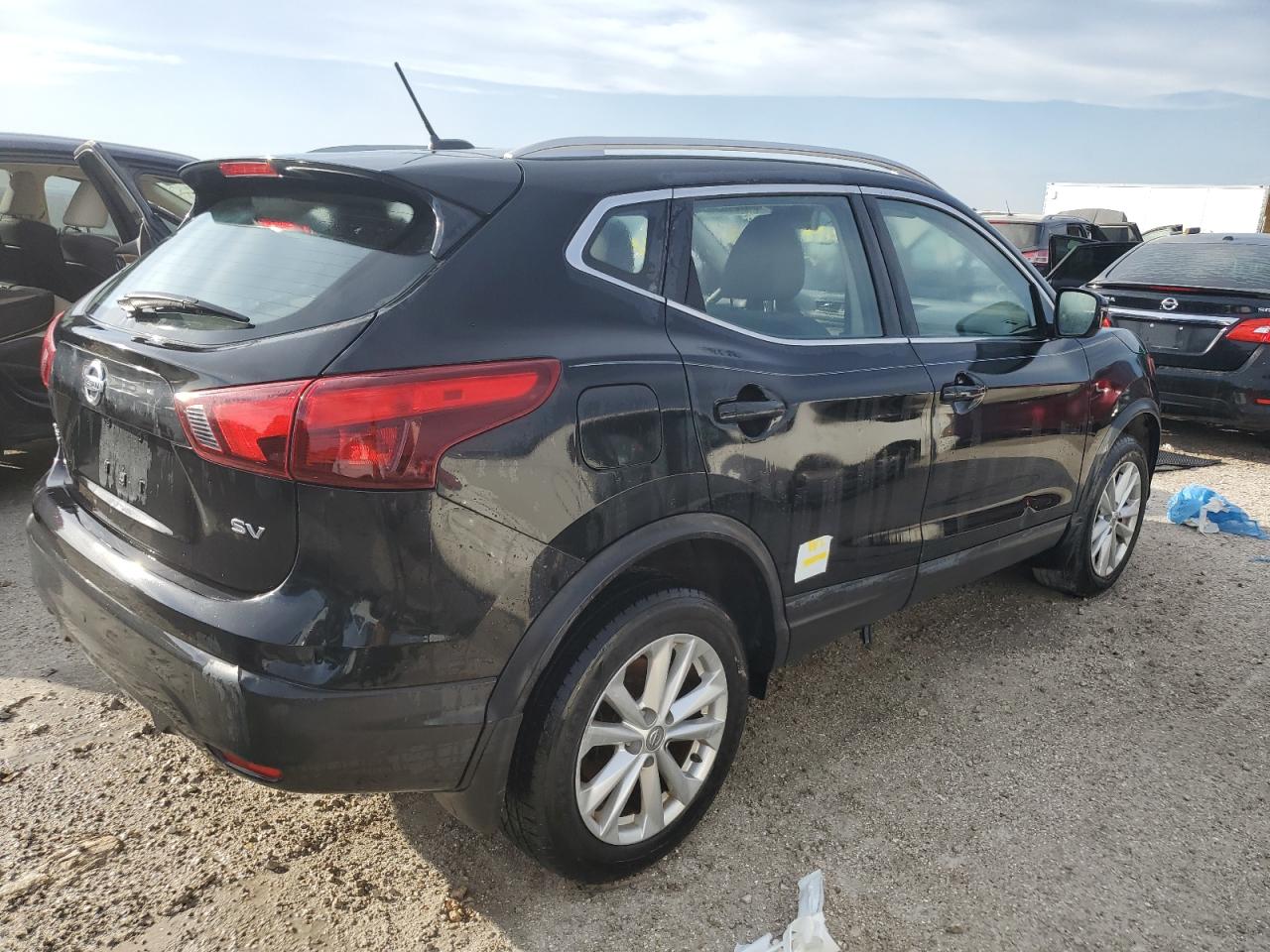 2017 Nissan Rogue VIN JN1BJ1CPXHW014973 Copart auction photo, water/flood / rear end damage thumbnail 3
