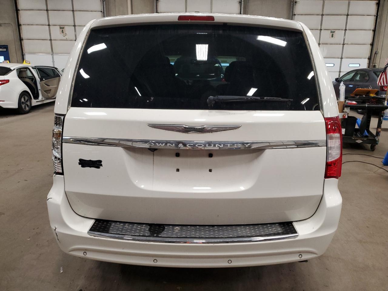 2013 Chrysler Town & Country VIN 2C4RC1BG3DR604670 Copart auction photo, rear end damage thumbnail 6