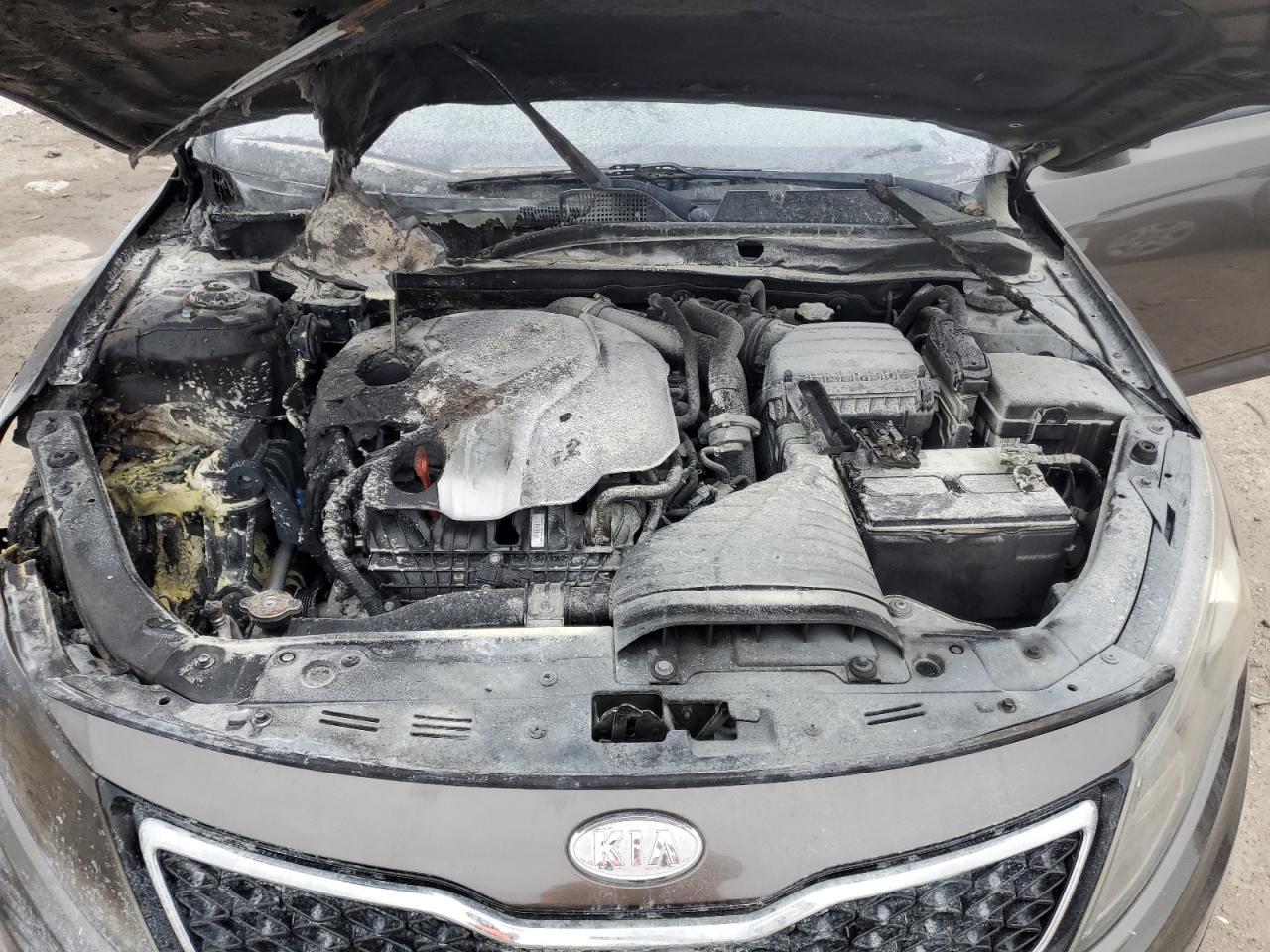2011 KIA Optima VIN KNAGN4A65B5139487 Copart auction photo, burn - engine damage thumbnail 11