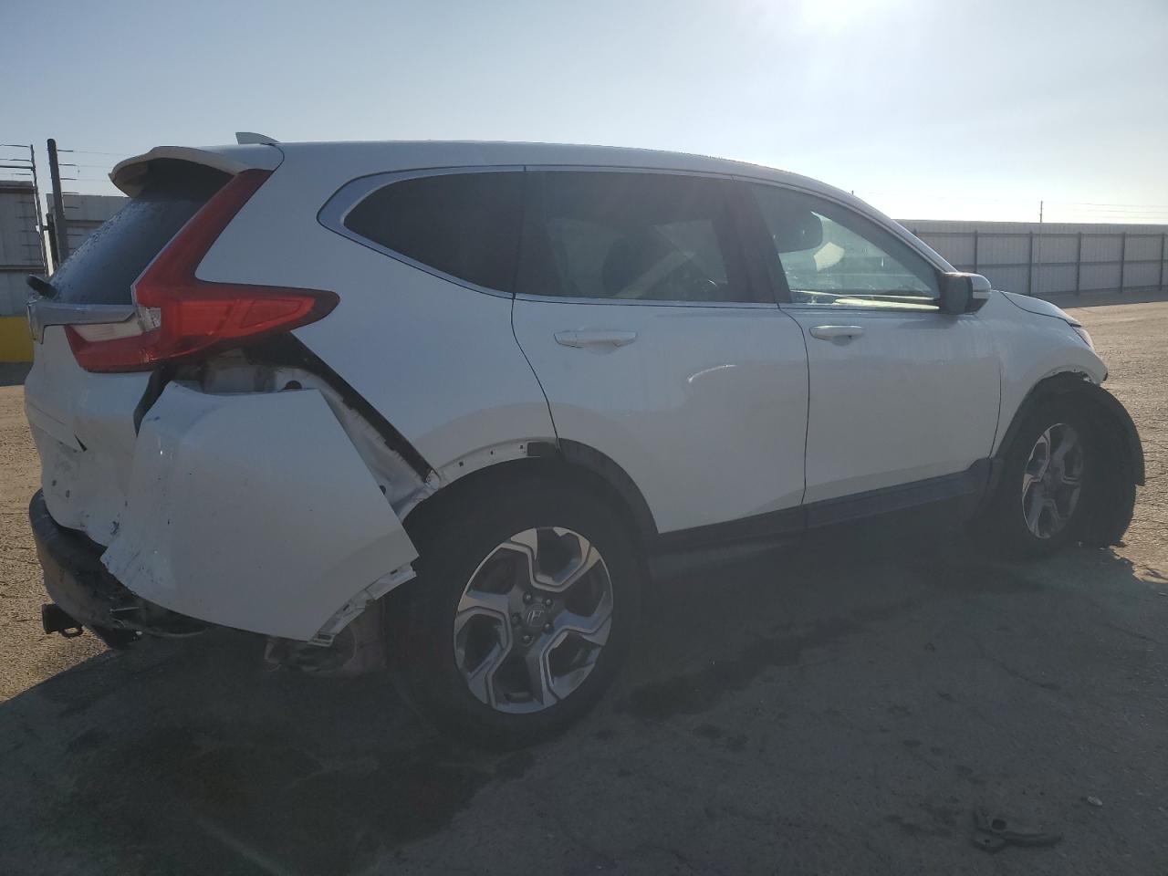 2018 Honda CR-V VIN 5J6RW1H5XJL003736 Copart auction photo, front end / rear end damage thumbnail 3