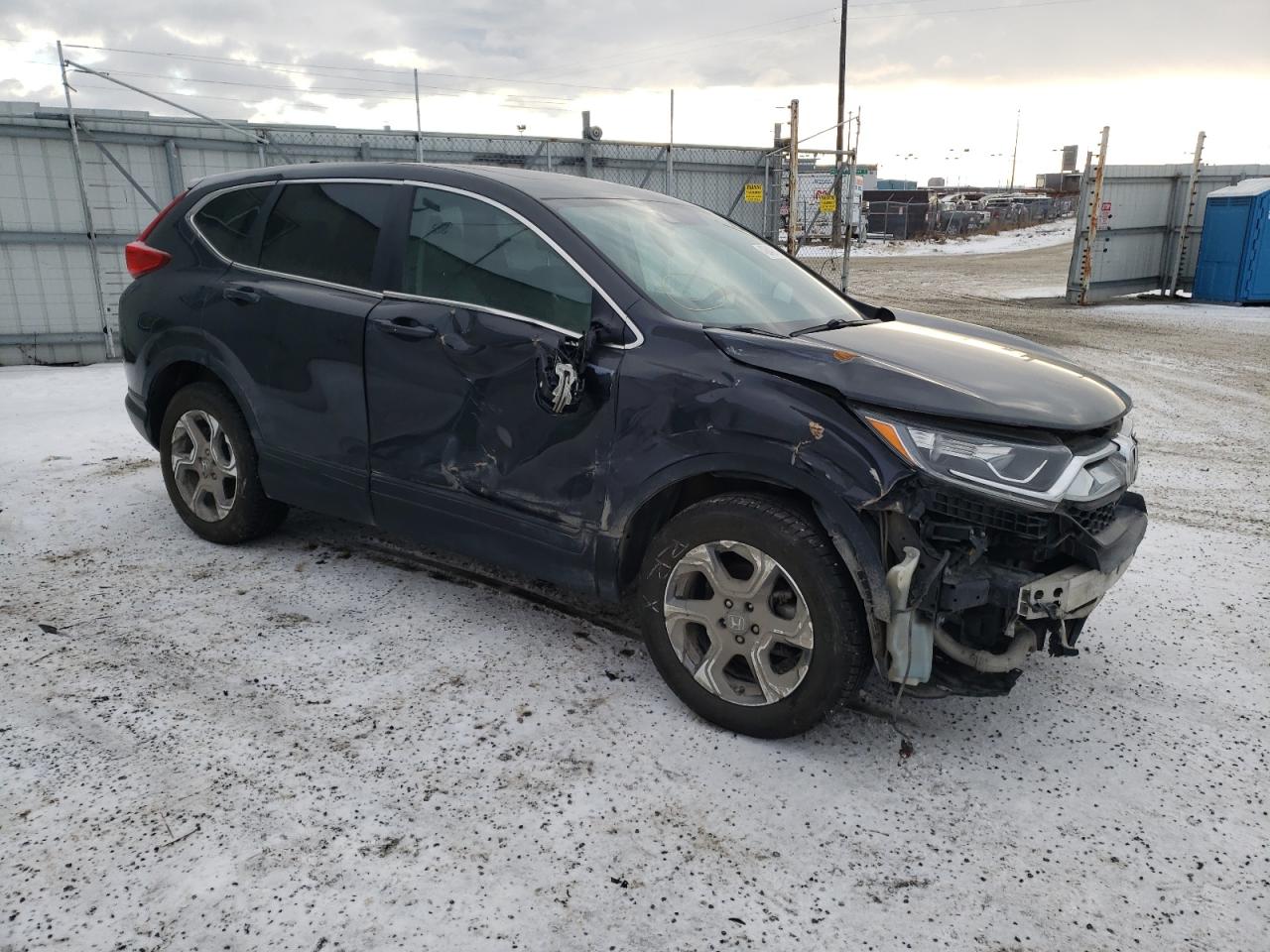 2018 Honda CR-V VIN 2HKRW2H5XJH687591 Copart auction photo, front end / side damage thumbnail 4