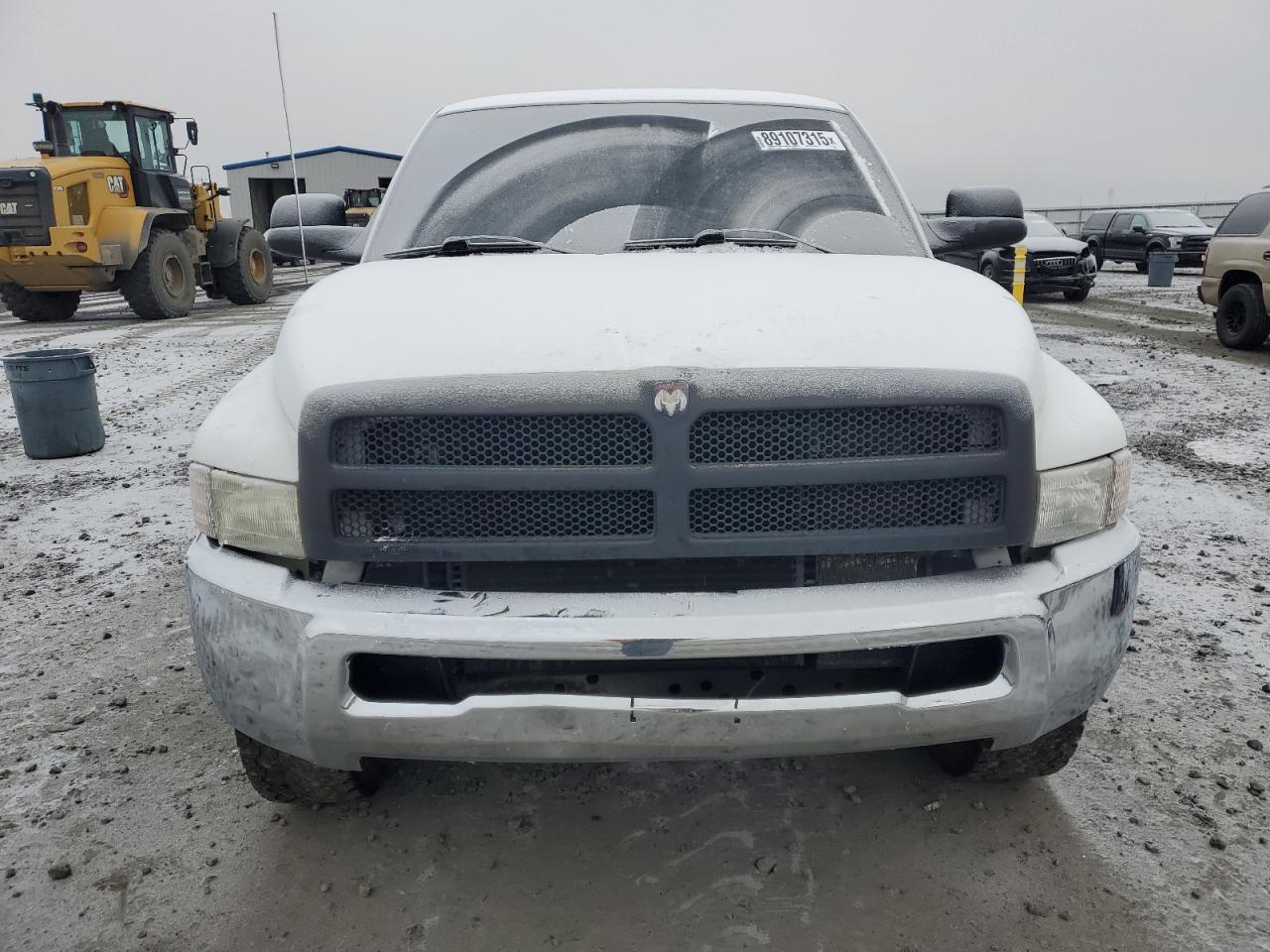 1999 Dodge RAM VIN 1B7KF2369XJ588732 Copart auction photo, vandalism damage thumbnail 5