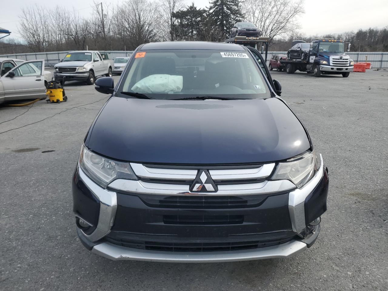 2016 Mitsubishi Outlander VIN JA4AZ3A33GZ048788 Copart auction photo, side / front end damage thumbnail 5