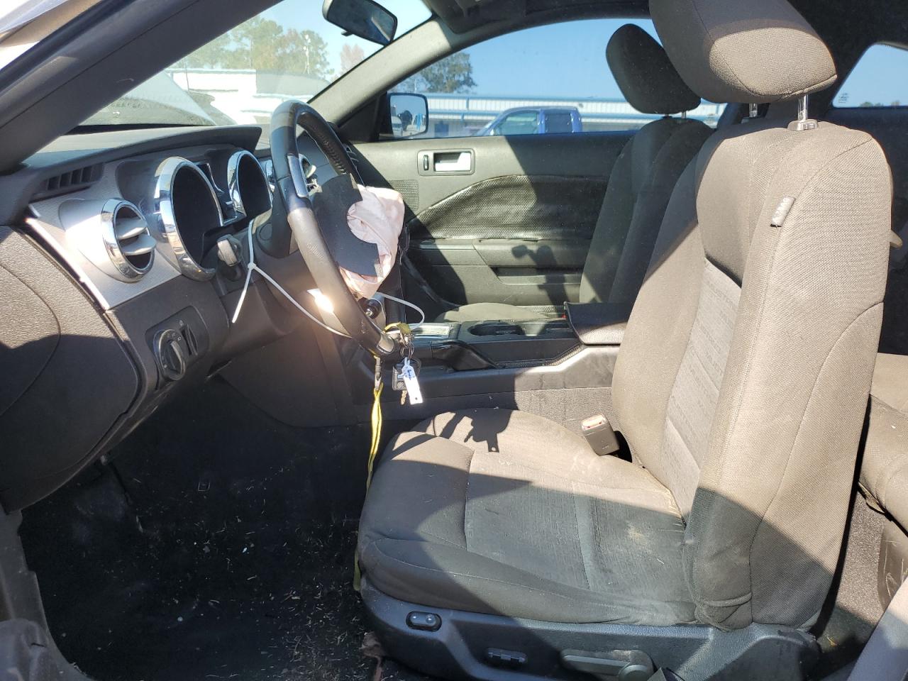 2009 Ford Mustang VIN 1ZVHT80N395126273 Copart auction photo, front end damage thumbnail 7