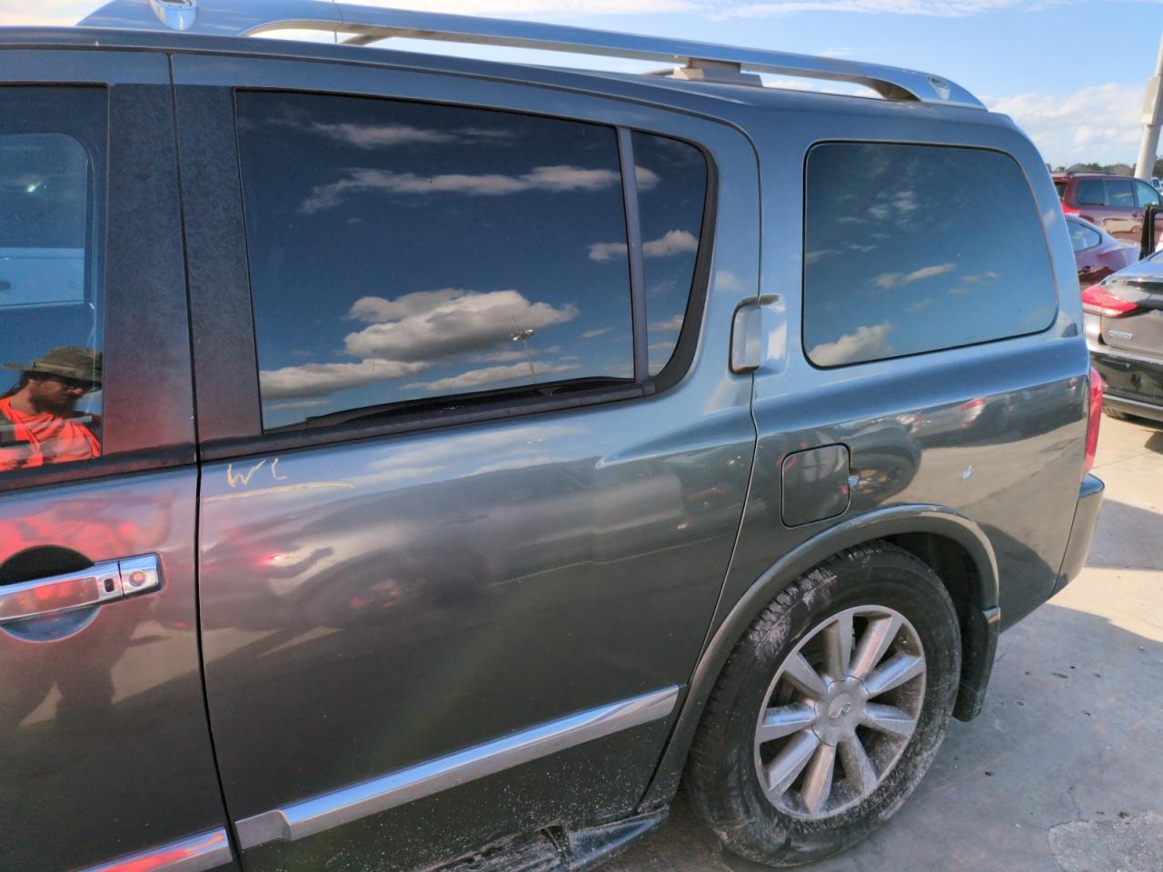 2010 Infiniti QX56 VIN 5N3ZA0NC6AN902845 Copart auction photo, water/flood damage thumbnail 12
