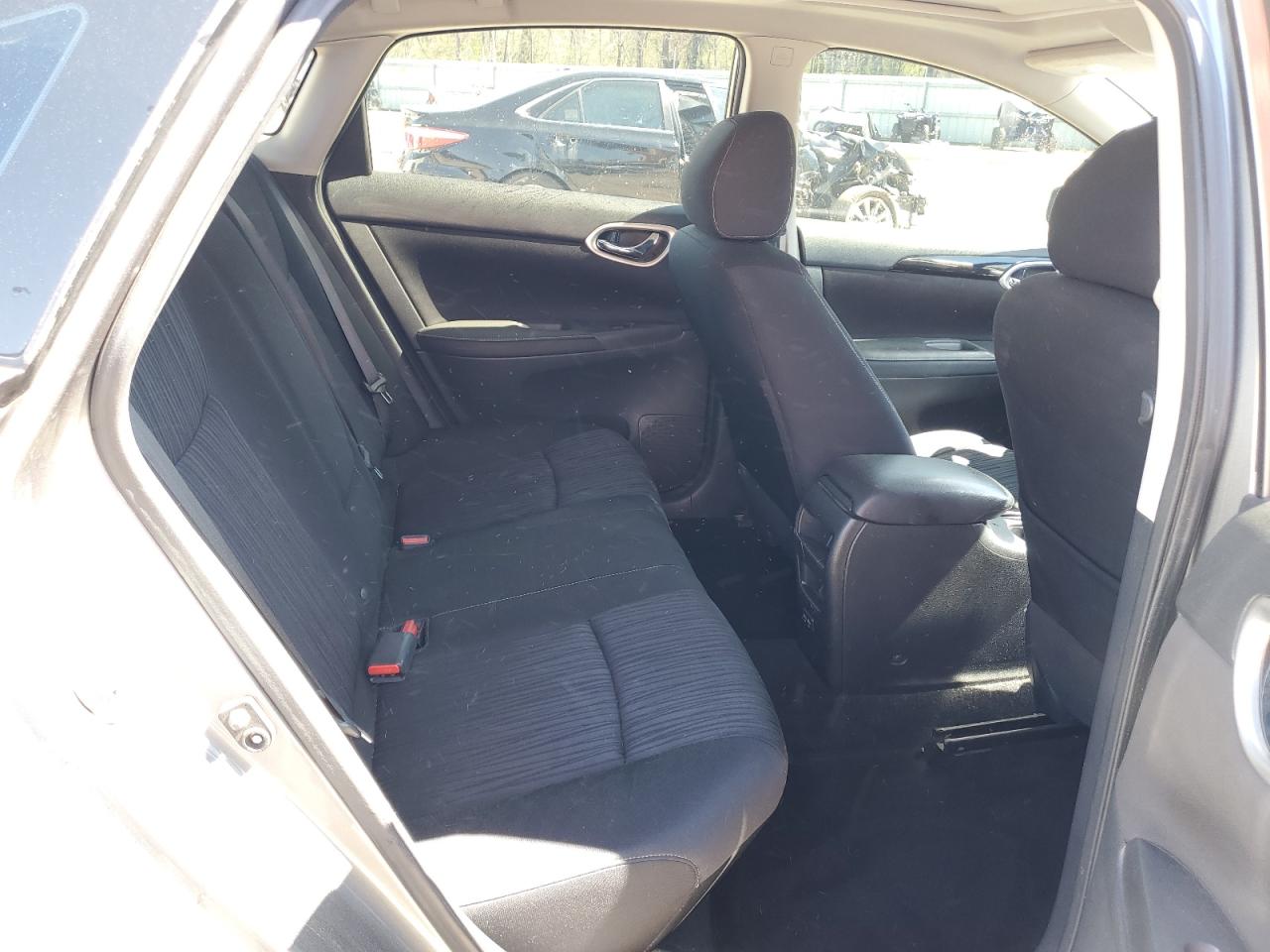 2019 Nissan Sentra VIN 3N1AB7AP4KY209675 Copart auction photo, front end / side damage thumbnail 10