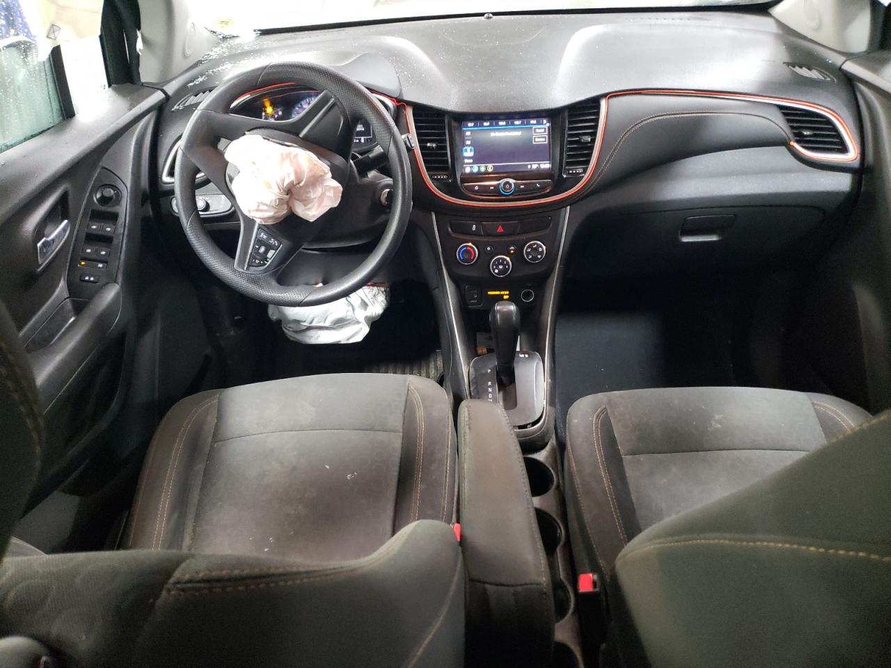 2018 Chevrolet Trax VIN 3GNCJKSB4JL152055 Copart auction photo, front end / side damage thumbnail 8