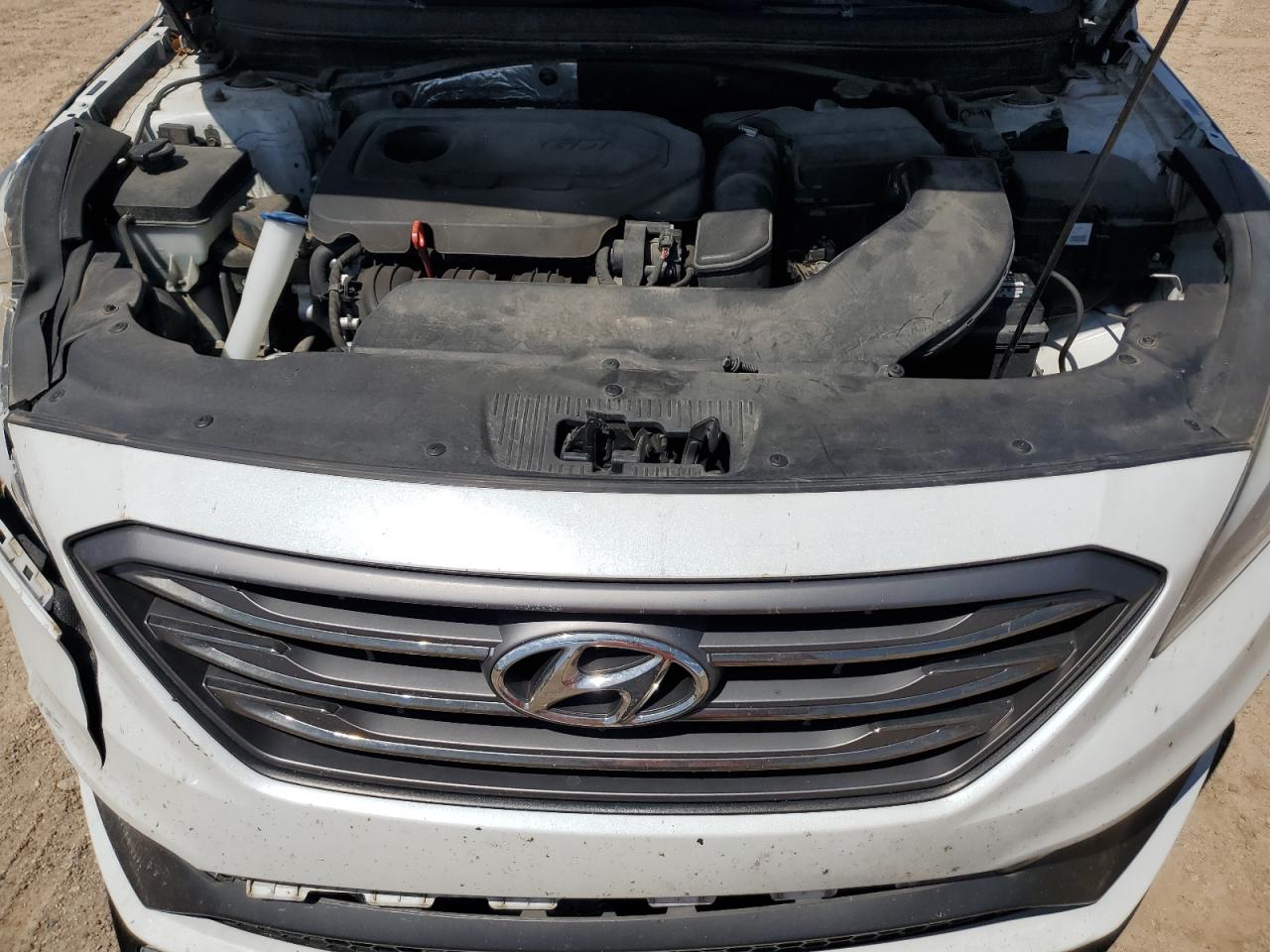 2015 Hyundai Sonata VIN 5NPE34AF7FH028266 Copart auction photo, front end / minor dent/scratches damage thumbnail 11