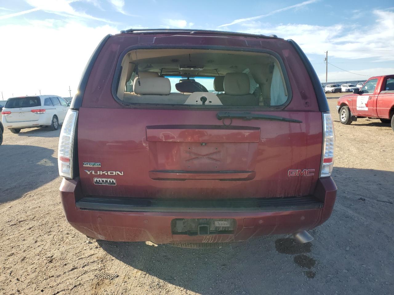 2011 GMC Yukon VIN 1GKS2CE07BR211468 Copart auction photo, all over damage thumbnail 6
