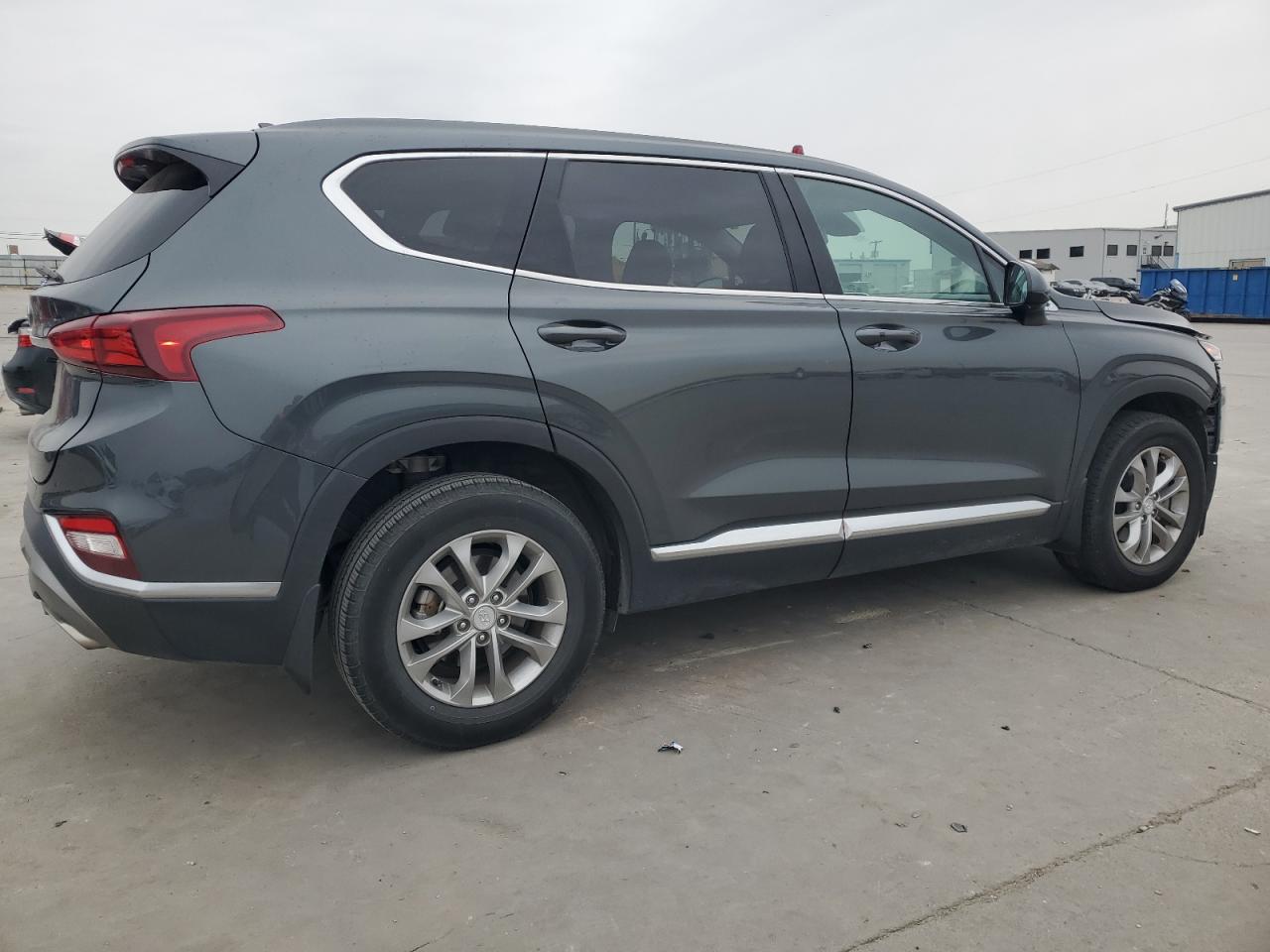 2020 Hyundai Santa Fe VIN 5NMS33AD3LH232289 Copart auction photo, front end damage thumbnail 3