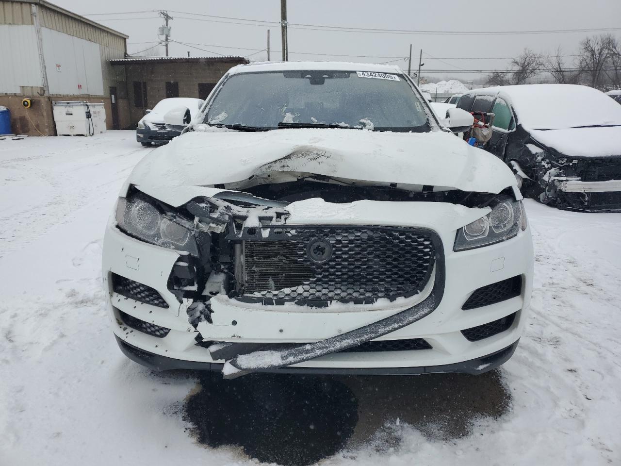 2019 Jaguar F-Pace VIN SADCK2FX3KA398393 Copart auction photo, front end damage thumbnail 5