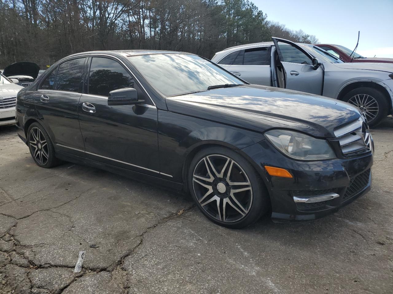 2013 Mercedes-Benz C-klasse VIN WDDGF4HB9DR268563 Copart auction photo, mechanical / rear end damage thumbnail 4