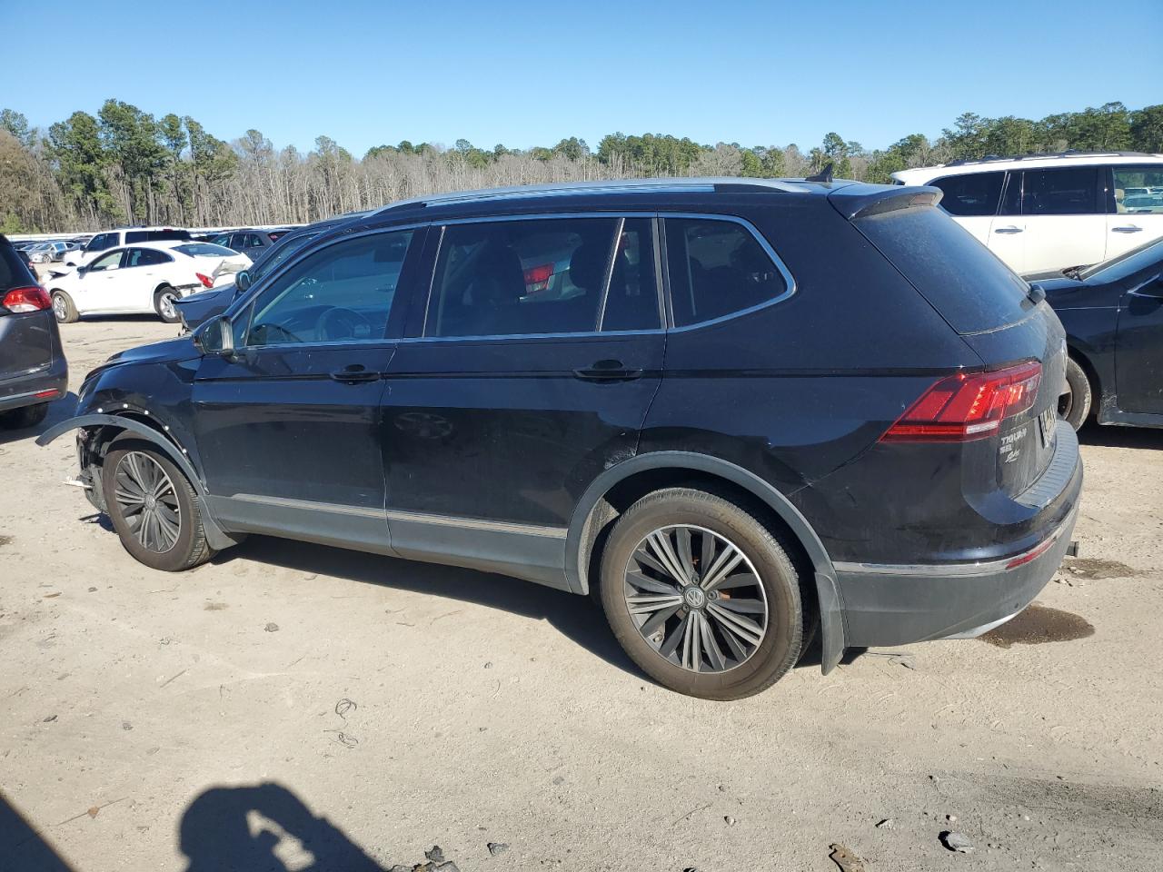 2019 Volkswagen Tiguan VIN 3VV3B7AX1KM094578 Copart auction photo, front end / side damage thumbnail 2