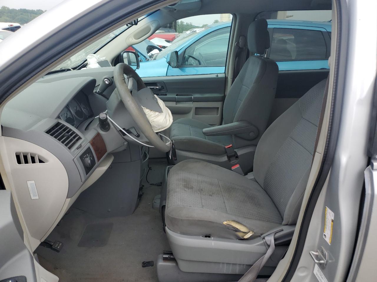 2010 Chrysler Town & Country VIN 2A4RR4DE0AR368612 Copart auction photo, front end damage thumbnail 7