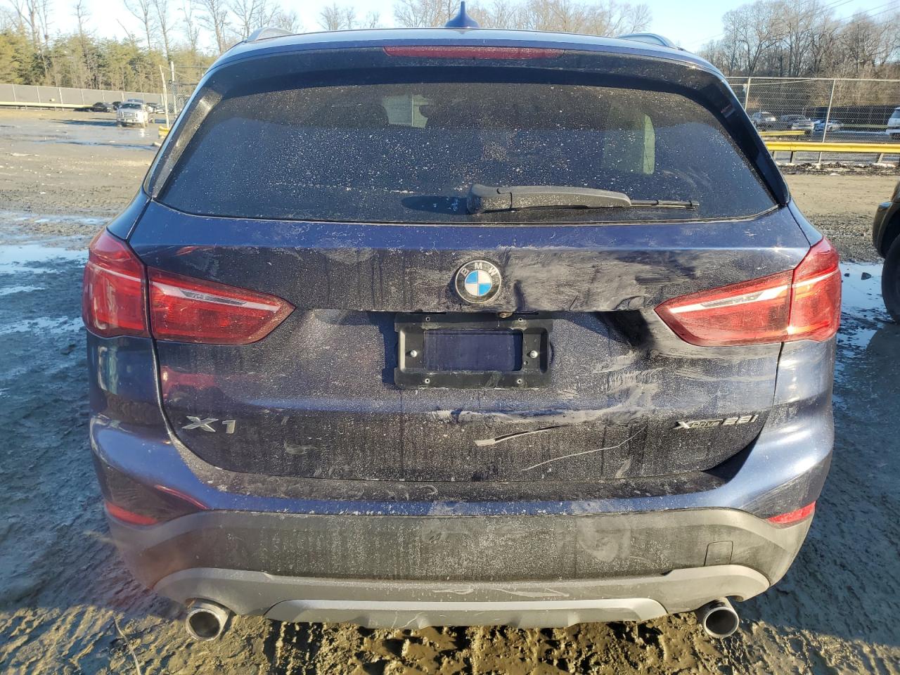 2018 BMW X1 VIN WBXHT3C32J3H31391 Copart auction photo, side damage thumbnail 6
