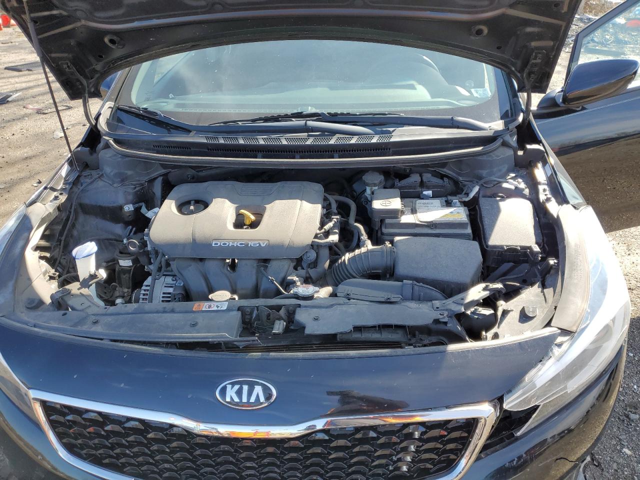 2017 KIA Forte VIN 3KPFK4A75HE153614 Copart auction photo, front end / minor dent/scratches damage thumbnail 12