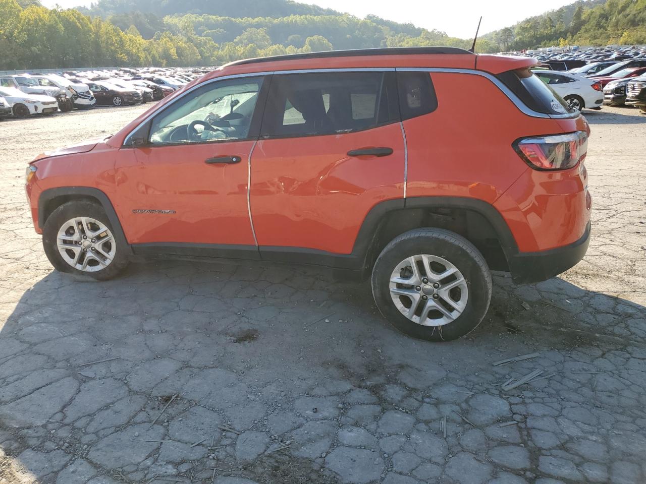 2019 Jeep Compass VIN 3C4NJDAB6KT724484 Copart auction photo, rollover damage thumbnail 2