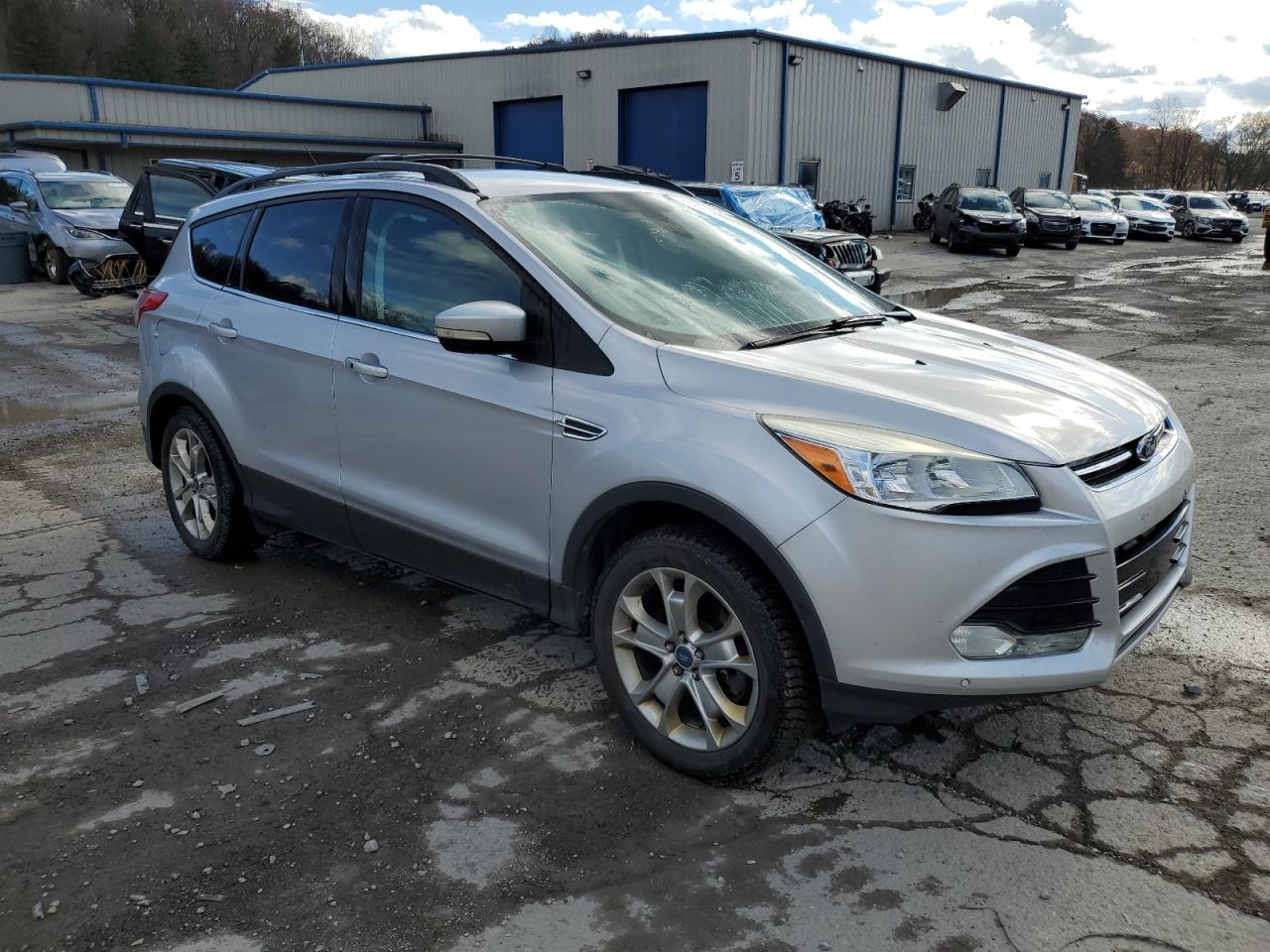 2013 Ford Escape VIN 1FMCU9H96DUB44560 Copart auction photo, side / rear end damage thumbnail 4
