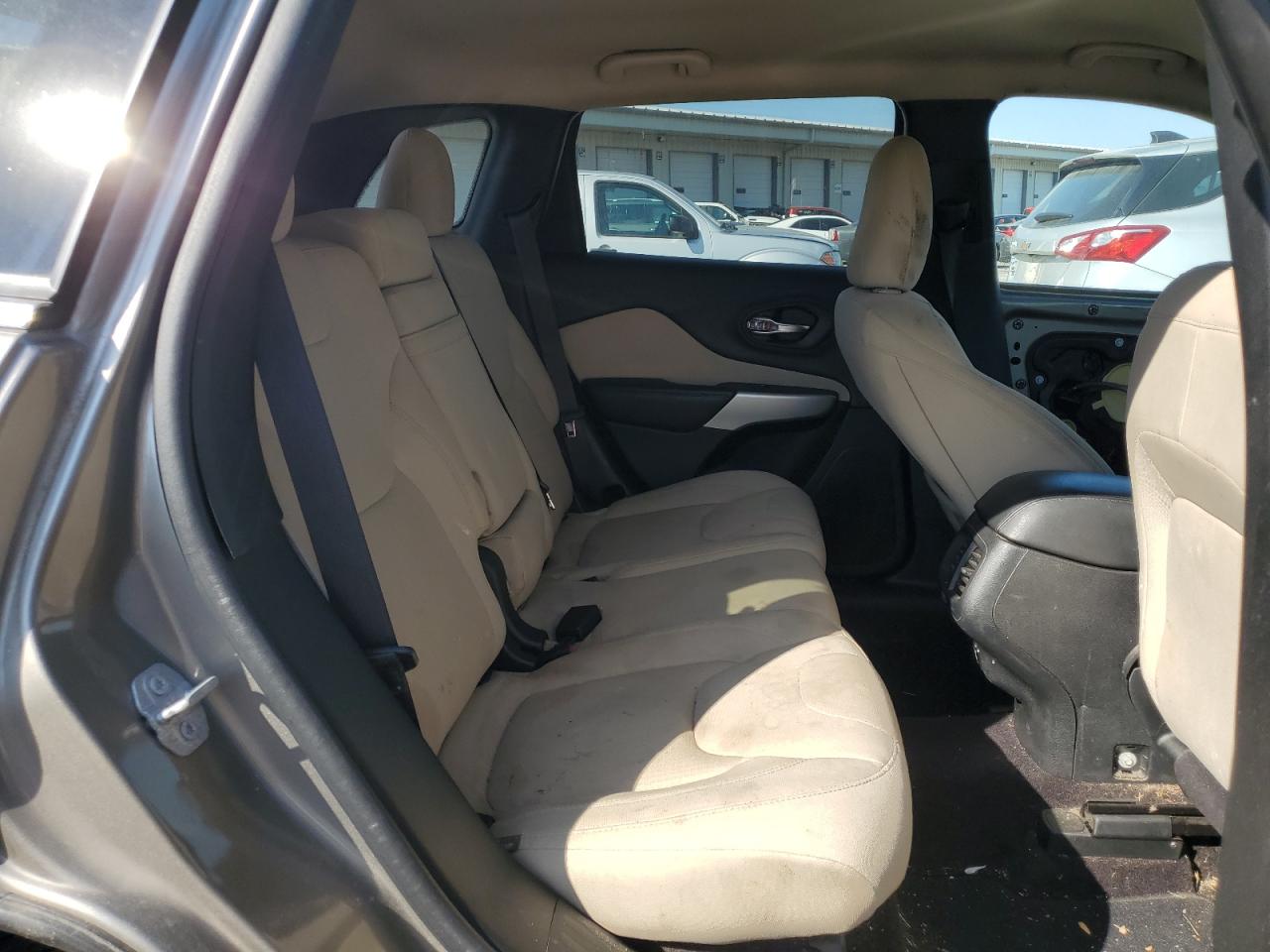2017 Jeep Grand Cherokee VIN 1C4PJLCB0HW650806 Copart auction photo, front end / minor dent/scratches damage thumbnail 11