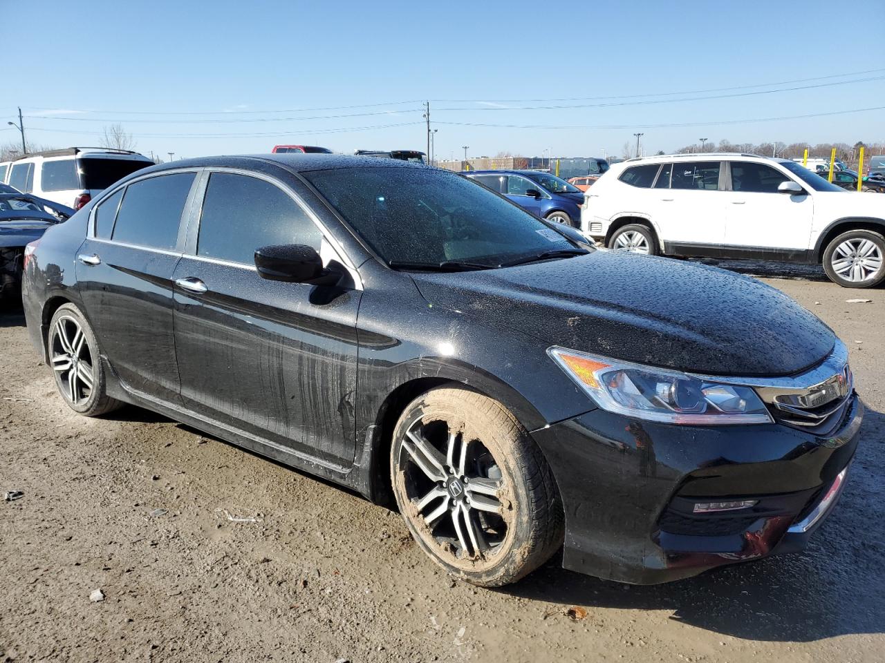 2017 Honda Accord VIN 1HGCR2F1XHA120104 Copart auction photo, front end damage thumbnail 4