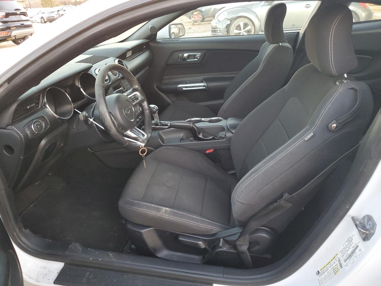 2016 Ford Mustang VIN 1FA6P8AM8G5326041 Copart auction photo, minor dent/scratches damage thumbnail 7