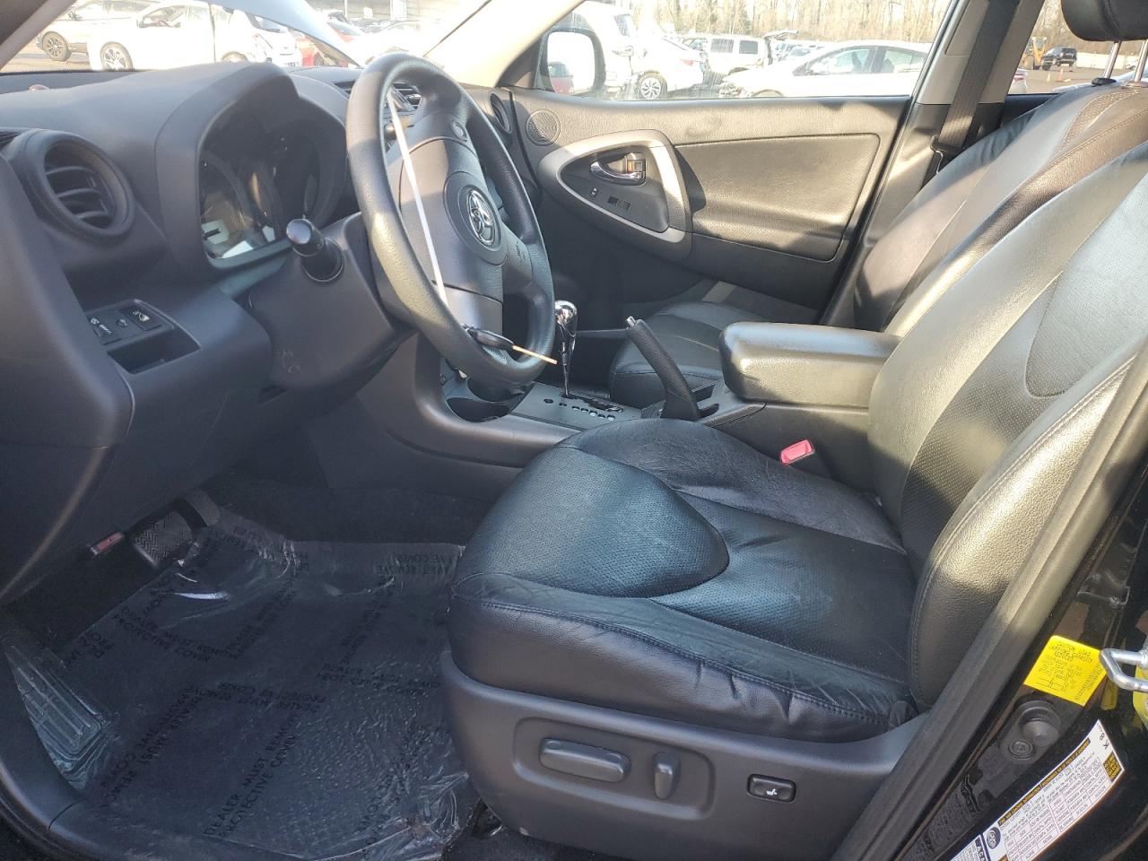 2011 Toyota RAV 4 VIN JTMRK4DV8B5106281 Copart auction photo, front end / side damage thumbnail 7