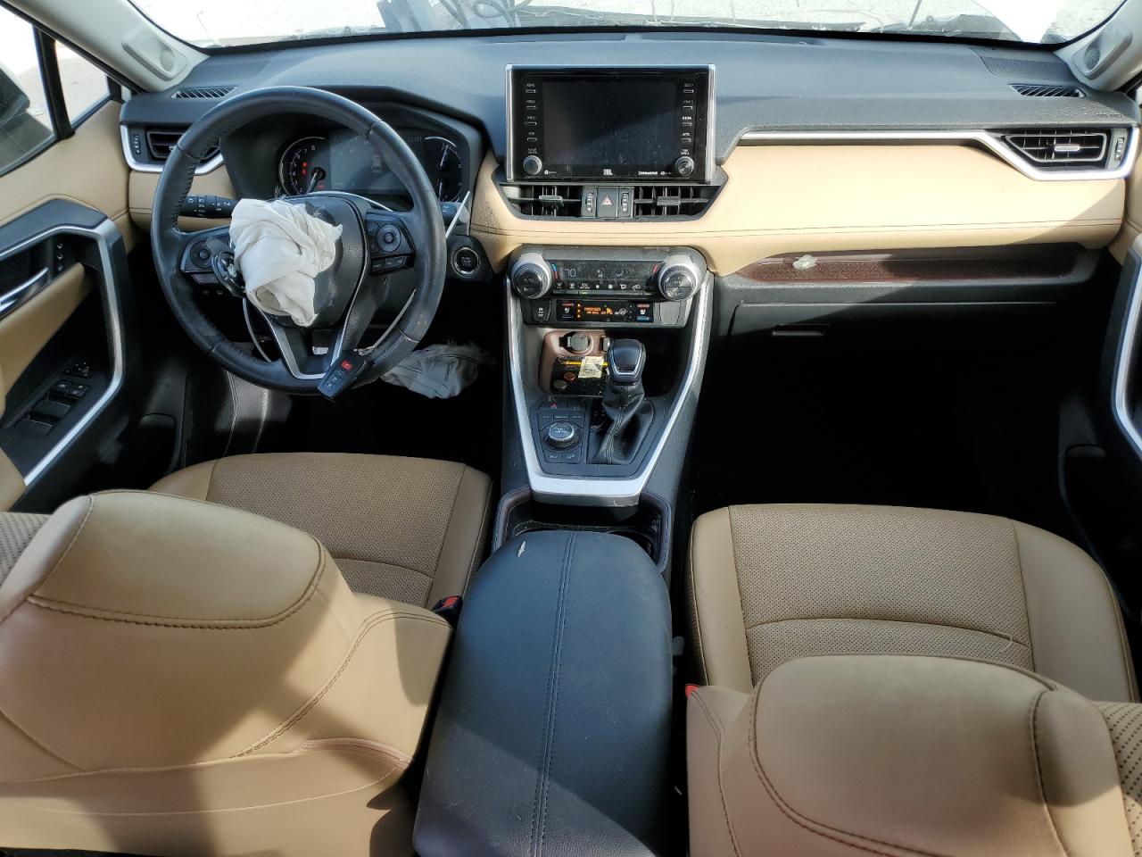 2019 Toyota RAV 4 VIN JTMN1RFV2KD519573 Copart auction photo, front end / minor dent/scratches damage thumbnail 8