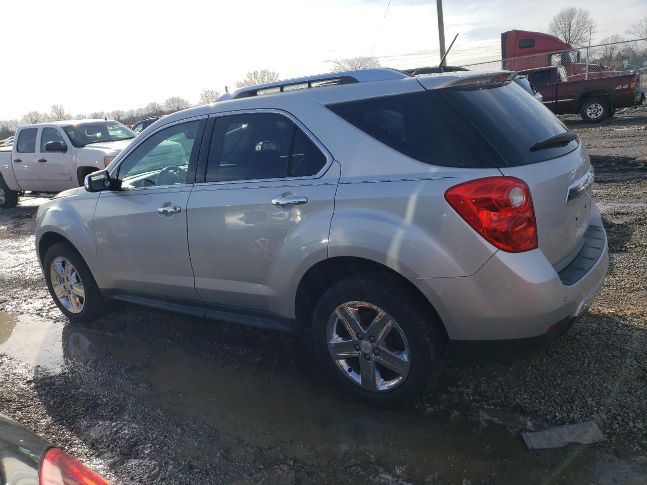 2015 Chevrolet Equinox VIN 1GNALDEK1FZ145802 Copart auction photo, front end / mechanical damage thumbnail 2
