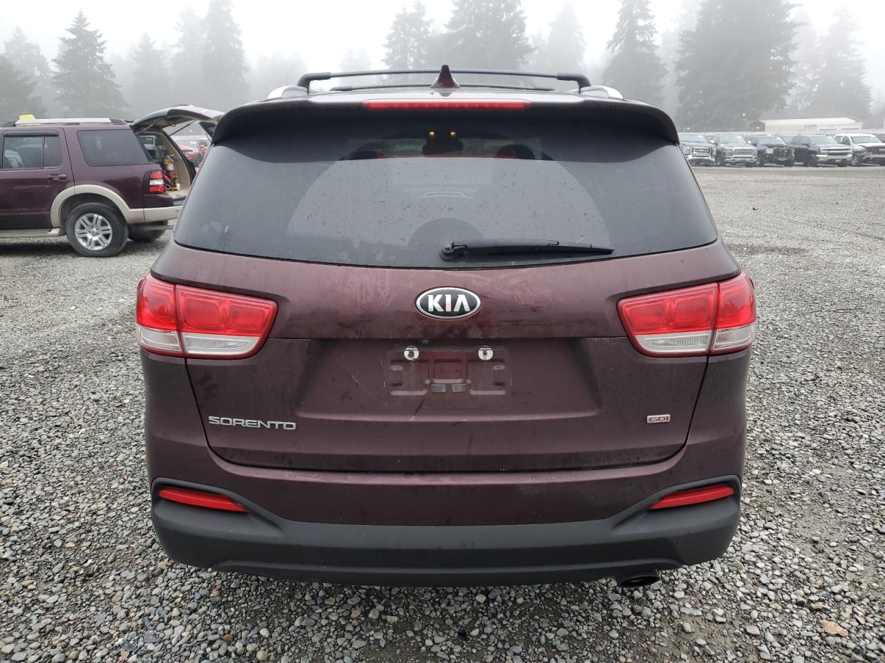 2018 KIA Sorento VIN 5XYPGDA31JG407038 Copart auction photo, front end damage thumbnail 6