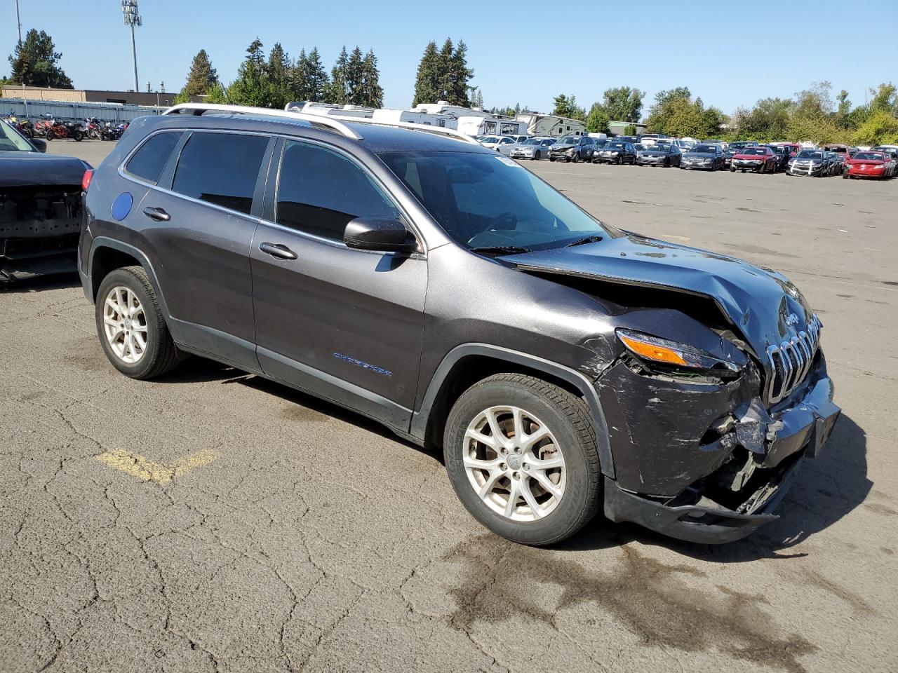 2017 Jeep Grand Cherokee VIN 1C4PJLCB3HW502858 Copart auction photo, front end damage thumbnail 4