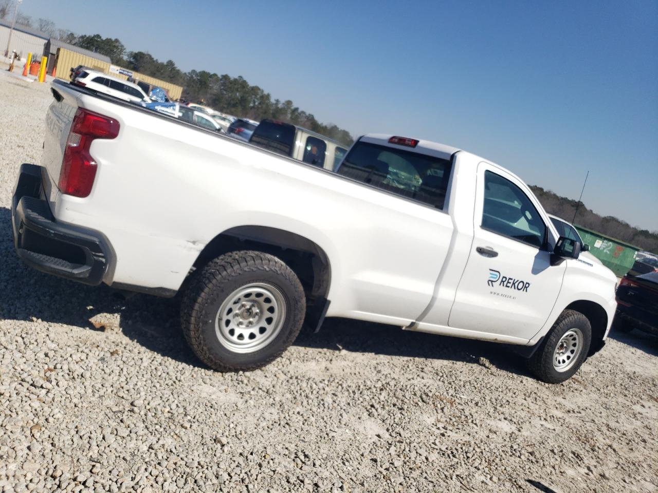 2020 Chevrolet Silverado VIN 3GCNWAEH0LG137495 Copart auction photo, minor dent/scratches damage thumbnail 3