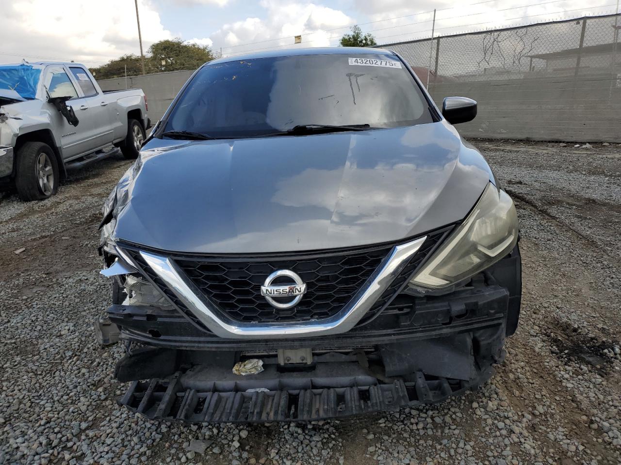 2017 Nissan Sentra VIN 3N1AB7AP6HY342429 Copart auction photo, front end / side damage thumbnail 5