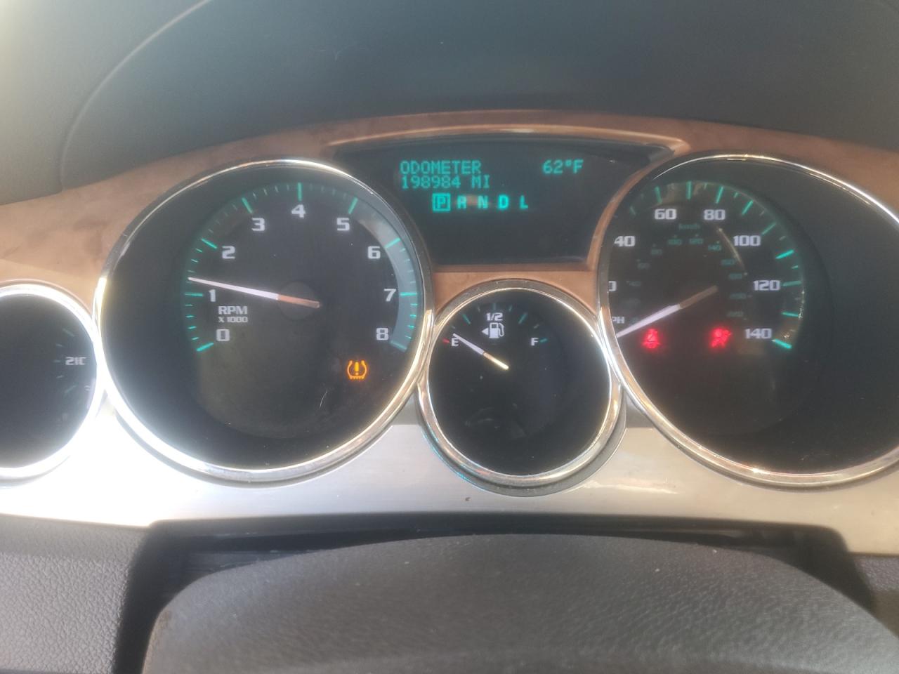 2011 Buick Enclave VIN 5GAKRBED8BJ346902 Copart auction photo, front end / minor dent/scratches damage thumbnail 9