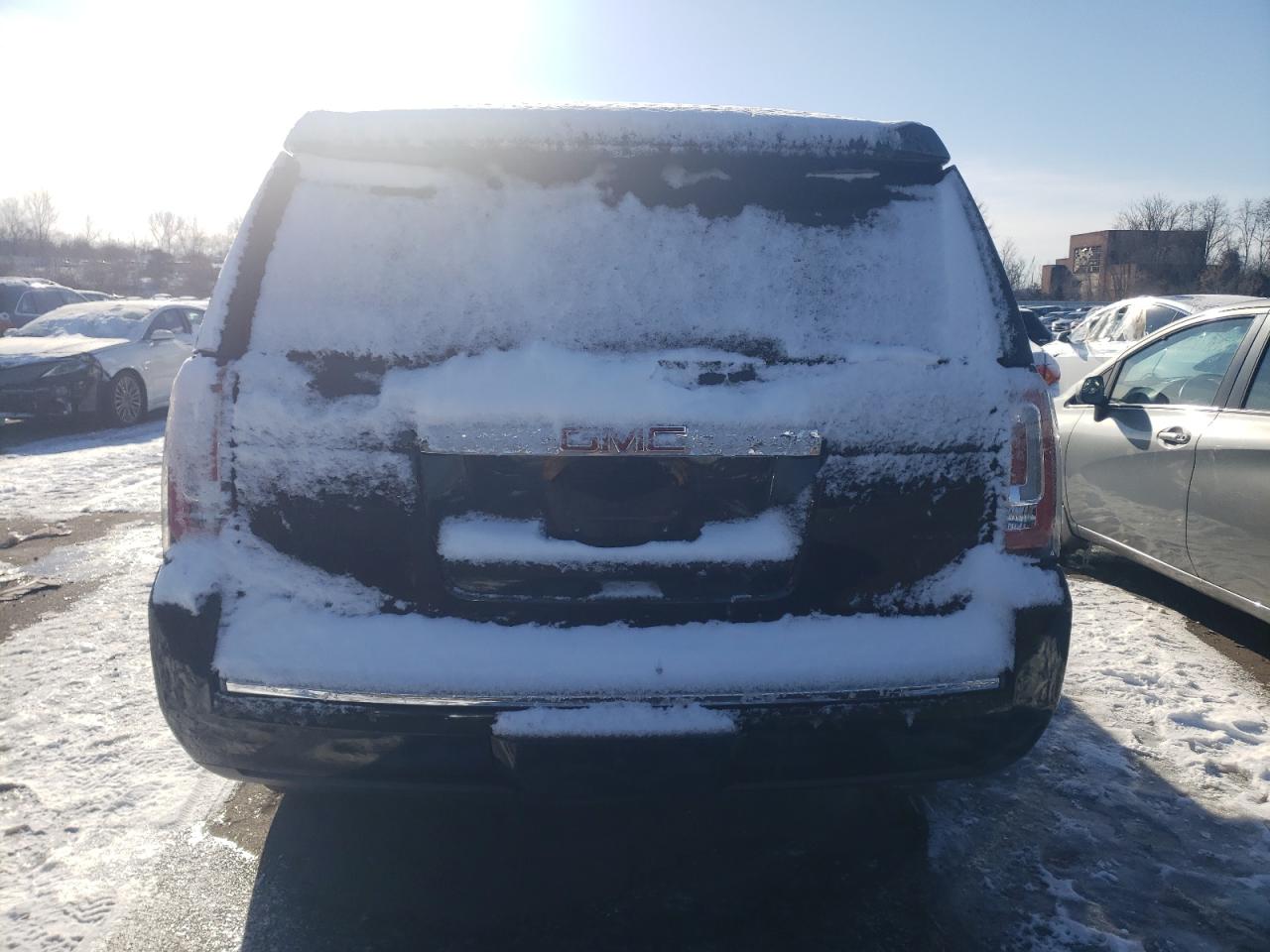 2015 GMC Yukon VIN 1GKS2CKJ0FR267044 Copart auction photo, front end damage thumbnail 6