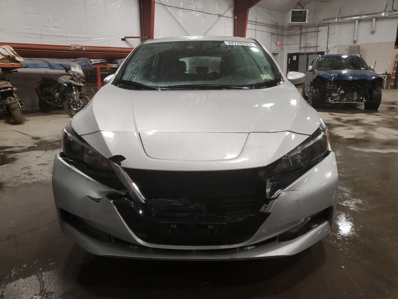 2022 Nissan Leaf VIN 1N4AZ1BV5NC563775 Copart auction photo, front end / minor dent/scratches damage thumbnail 5