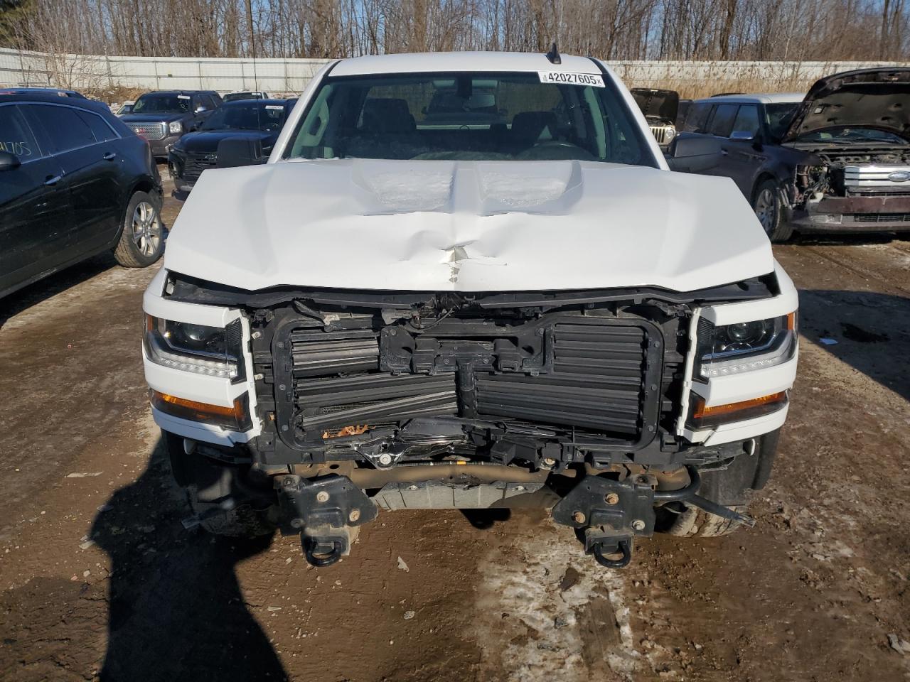 2019 Chevrolet Silverado VIN 2GCVKMEC0K1186818 Copart auction photo, front end / rear end damage thumbnail 5