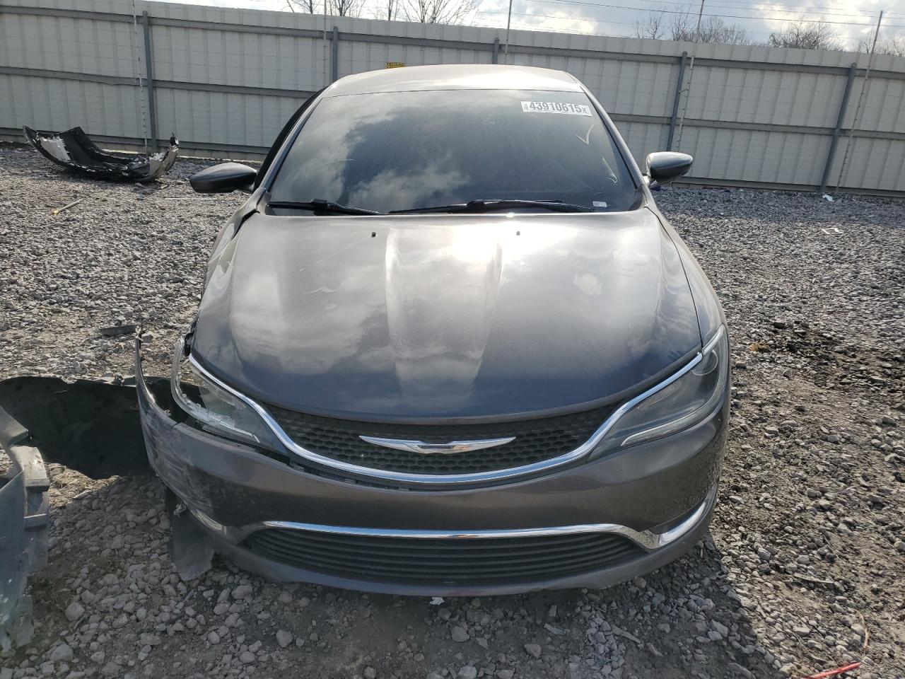 2015 Chrysler 200 VIN 1C3CCCAB4FN687652 Copart auction photo, front end / side damage thumbnail 5