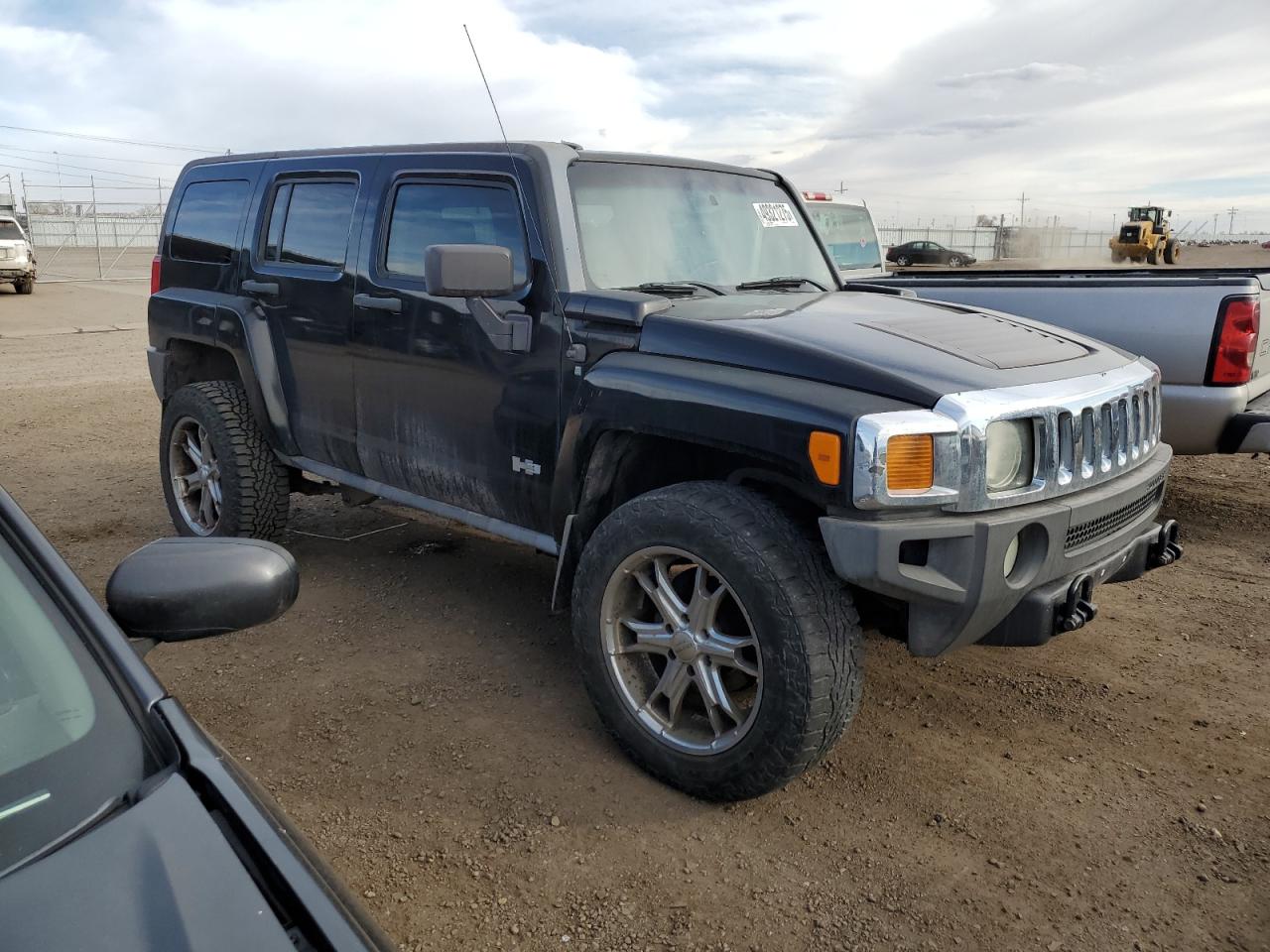 2006 Hummer H3 VIN 5GTDN136X68296673 Copart auction photo, mechanical / minor dent/scratches damage thumbnail 4
