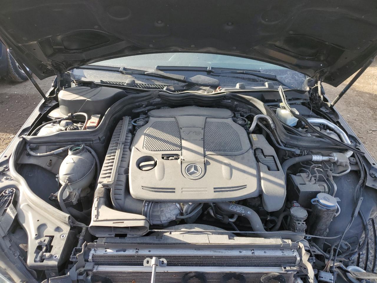 2013 Mercedes-Benz C-klasse VIN WDDGF8AB5DG060094 Copart auction photo, front end / minor dent/scratches damage thumbnail 11