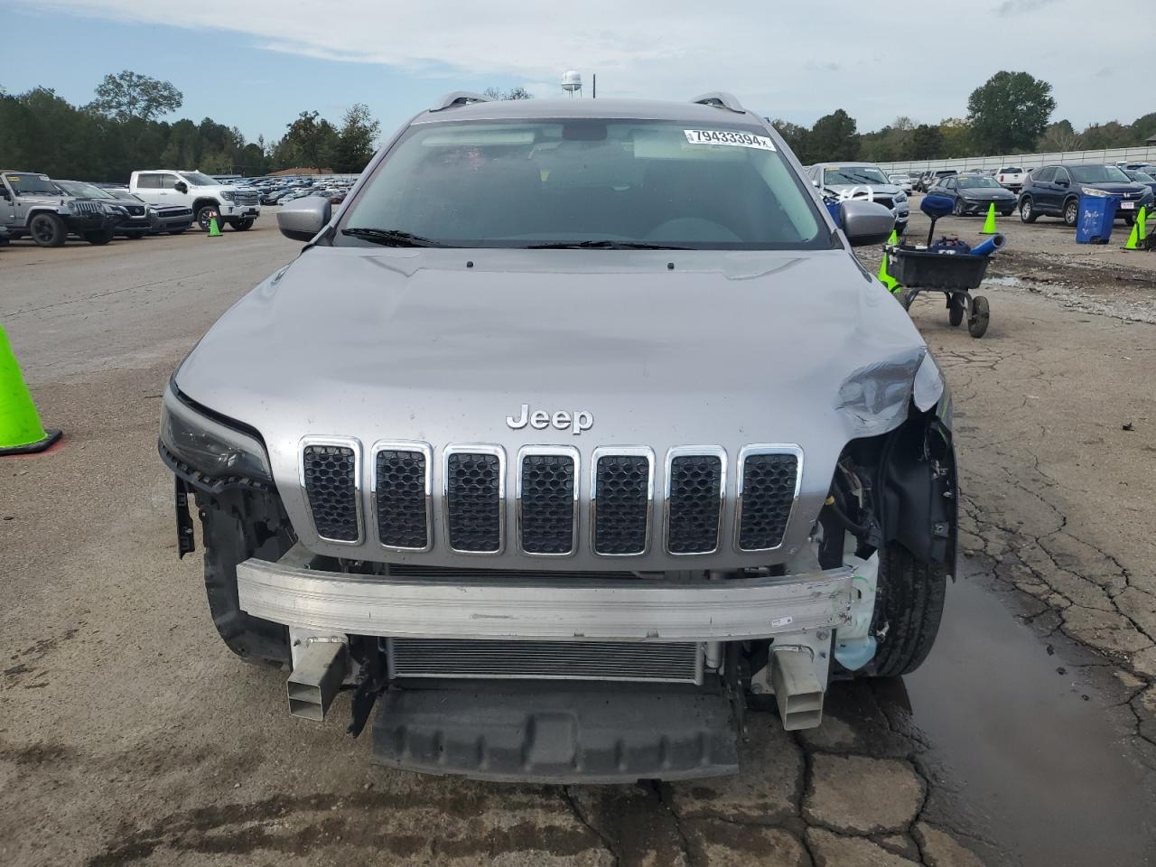 2019 Jeep Grand Cherokee VIN 1C4PJLCB4KD164597 Copart auction photo, front end / undercarriage damage thumbnail 5