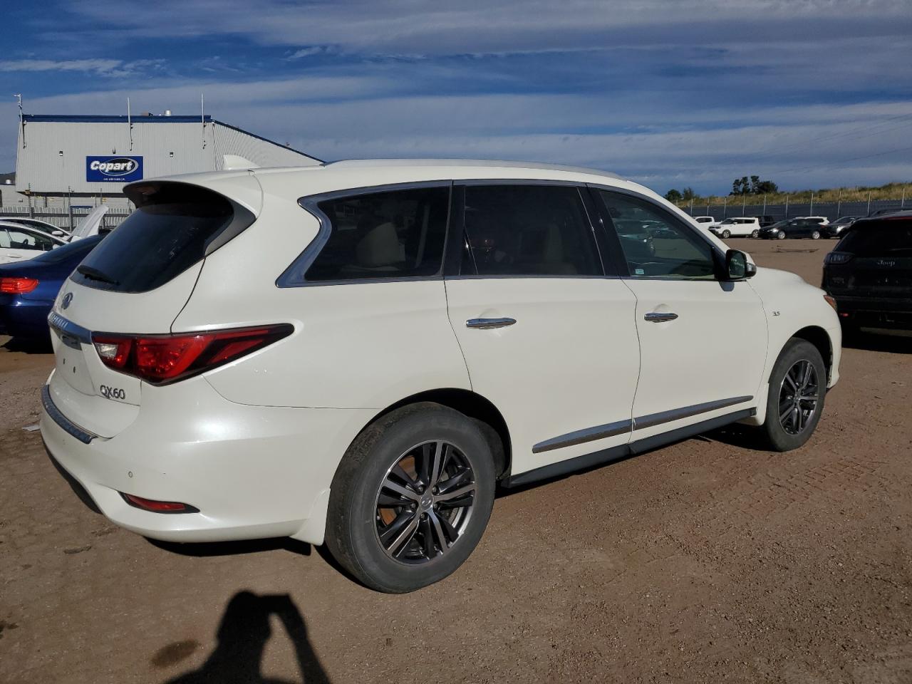 2017 Infiniti QX60 VIN 5N1DL0MM6HC521395 Copart auction photo, front end damage thumbnail 3