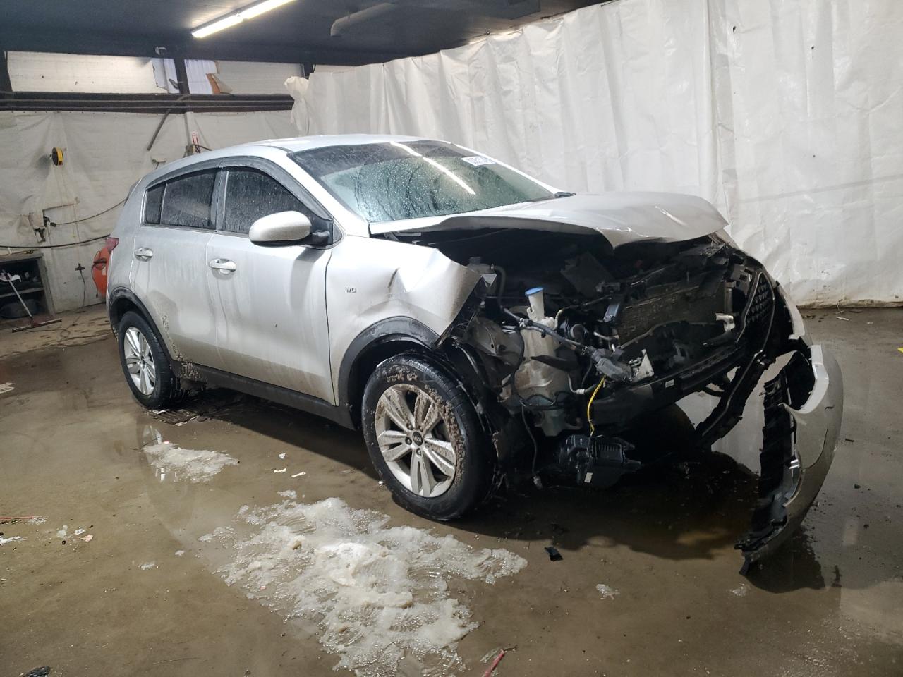 2019 KIA Sportage VIN KNDPMCAC8K7613555 Copart auction photo, front end / side damage thumbnail 4
