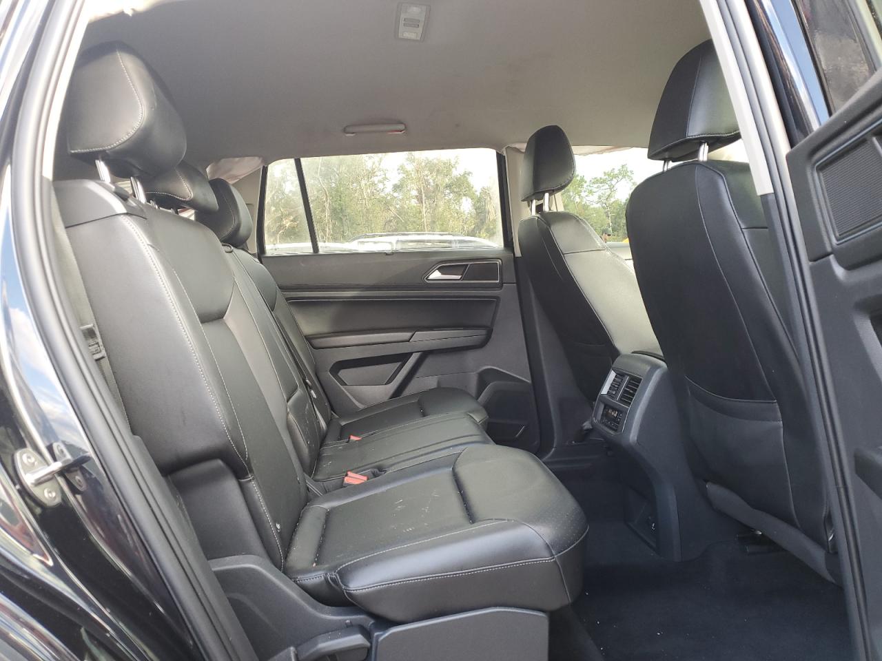 2018 Volkswagen Atlas VIN 1V2LR2CA1JC583504 Copart auction photo, side damage thumbnail 11
