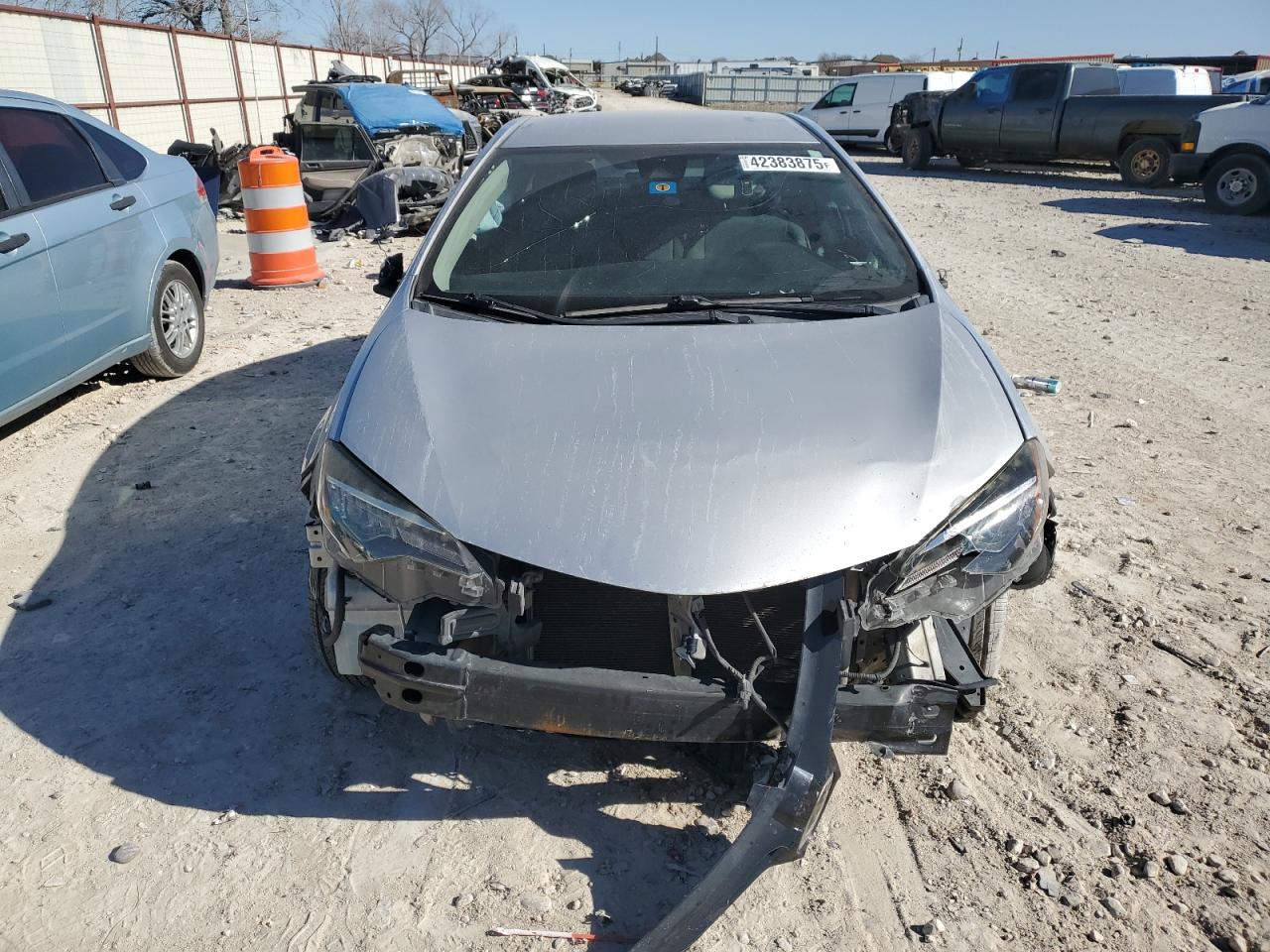 2018 Toyota Corolla VIN 5YFBURHE1JP805305 Copart auction photo, front end / side damage thumbnail 5